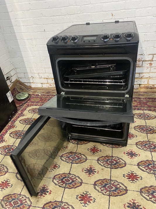 Zanussi 55 CM Free Electric Ceramic Cooker For Sale