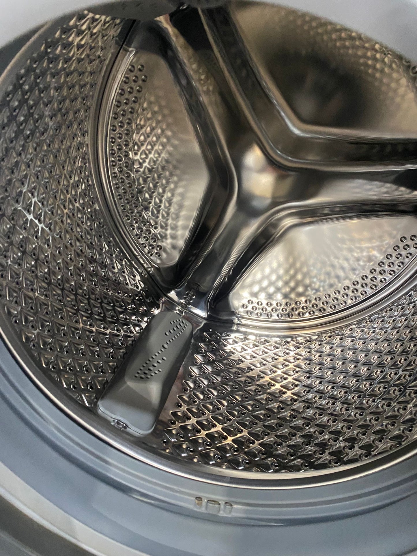 Indesit Washer Dryer 8/6KG For Sale