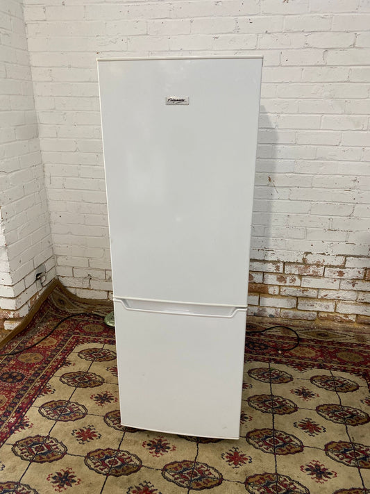 FridgeMaster Medium Fridge Freezer For Sale
