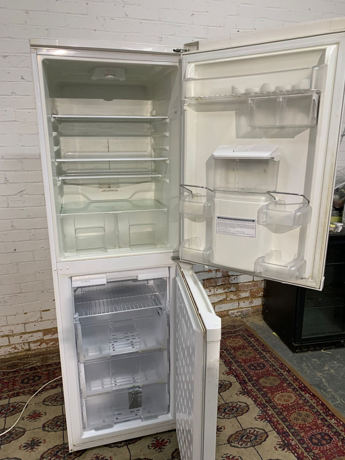 180CM Tall Beko White Fridge Freezer