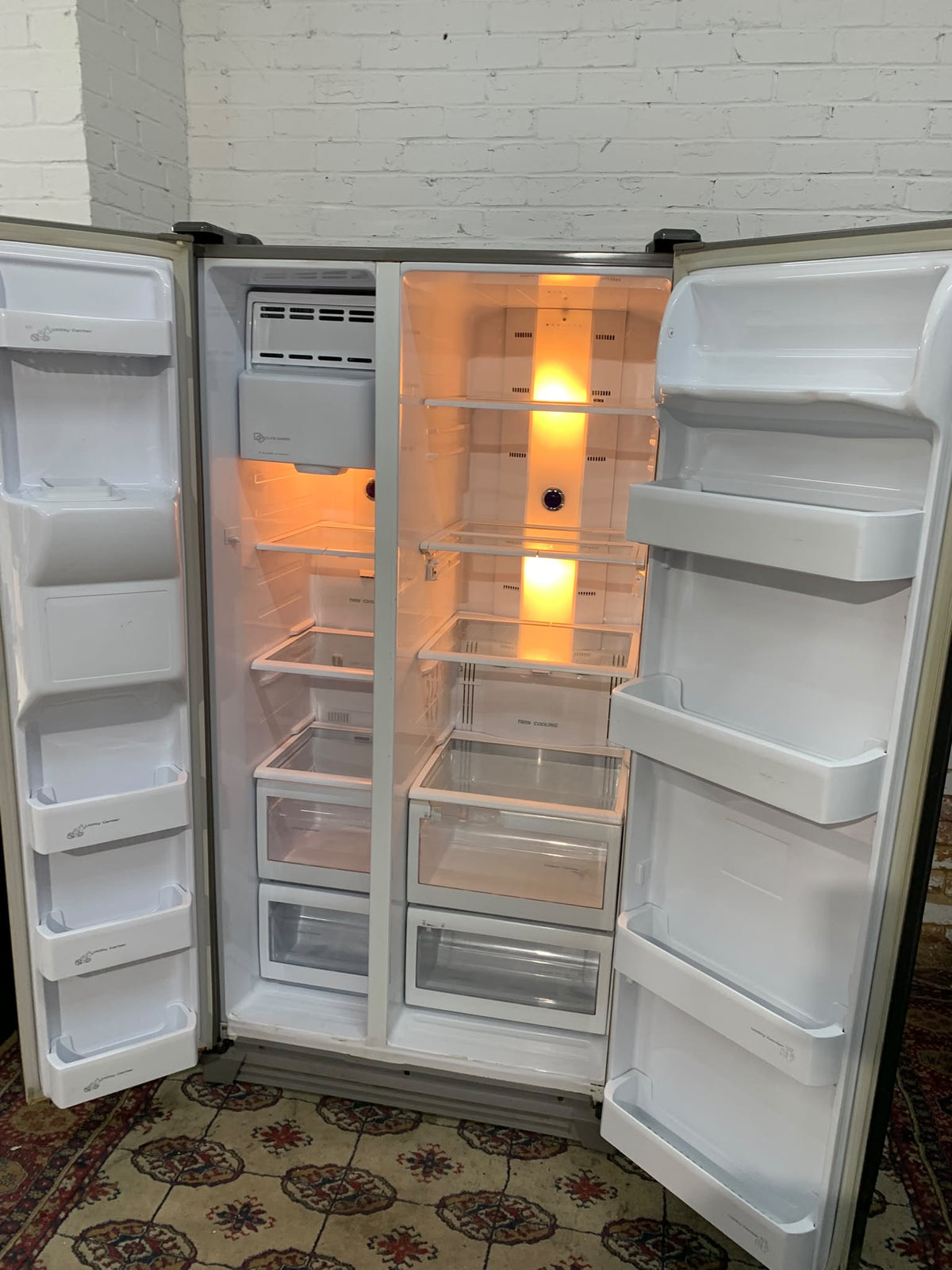 Samsung Ice-maker Water Dispenser American Fridge Freezer