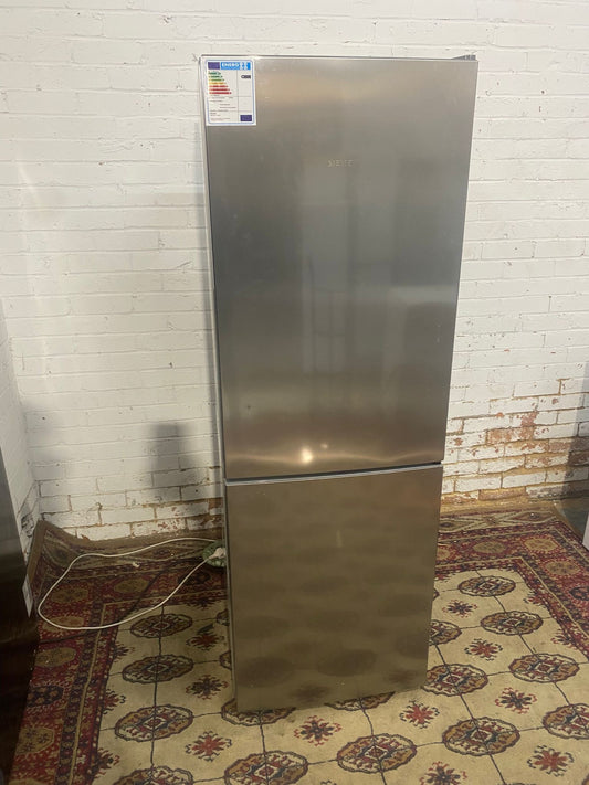 Siemens 175CM Stainless Steel Fridge Freezer For Sale