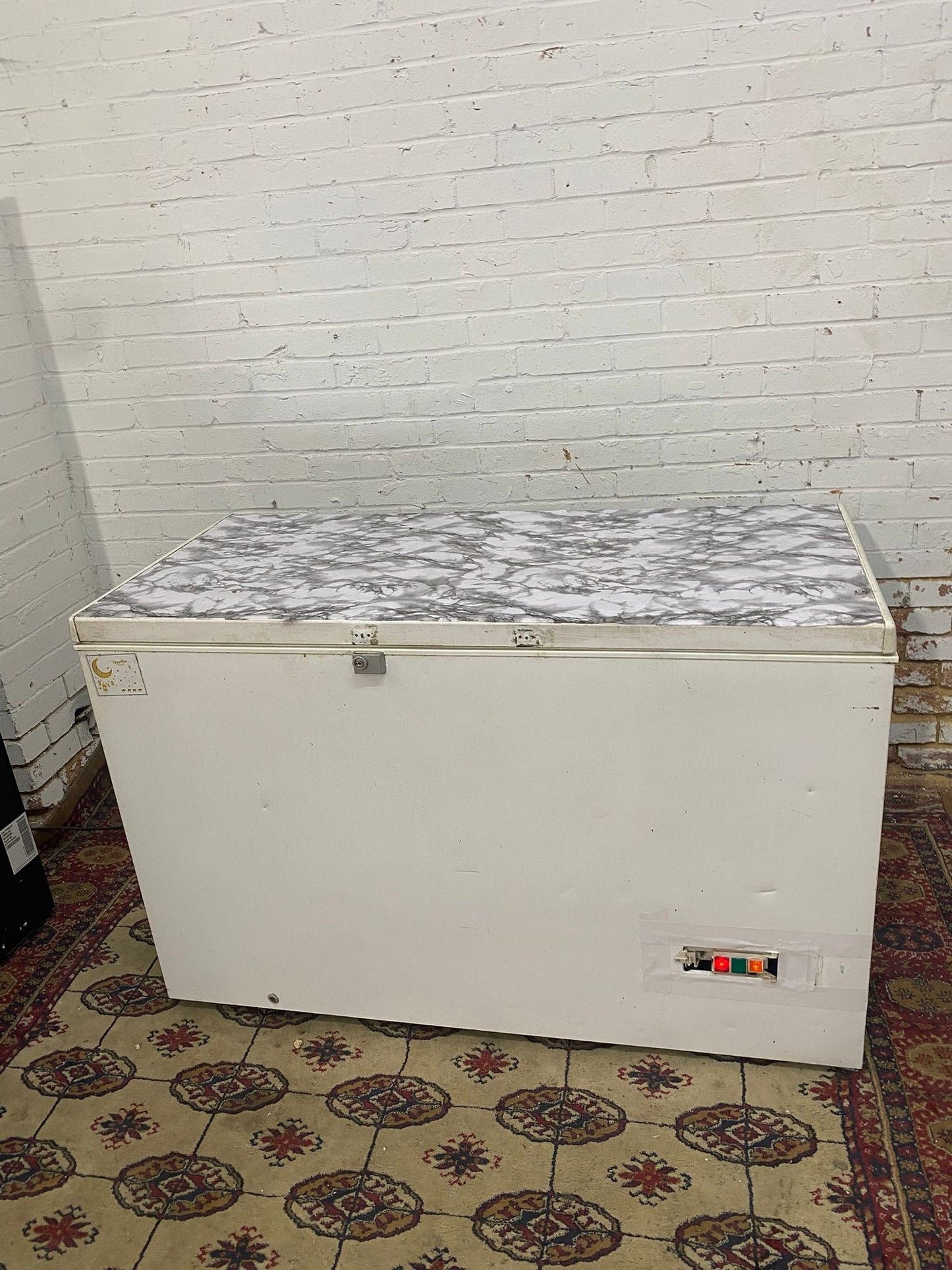 Whirlpool 290L Chest Freezer For Sale