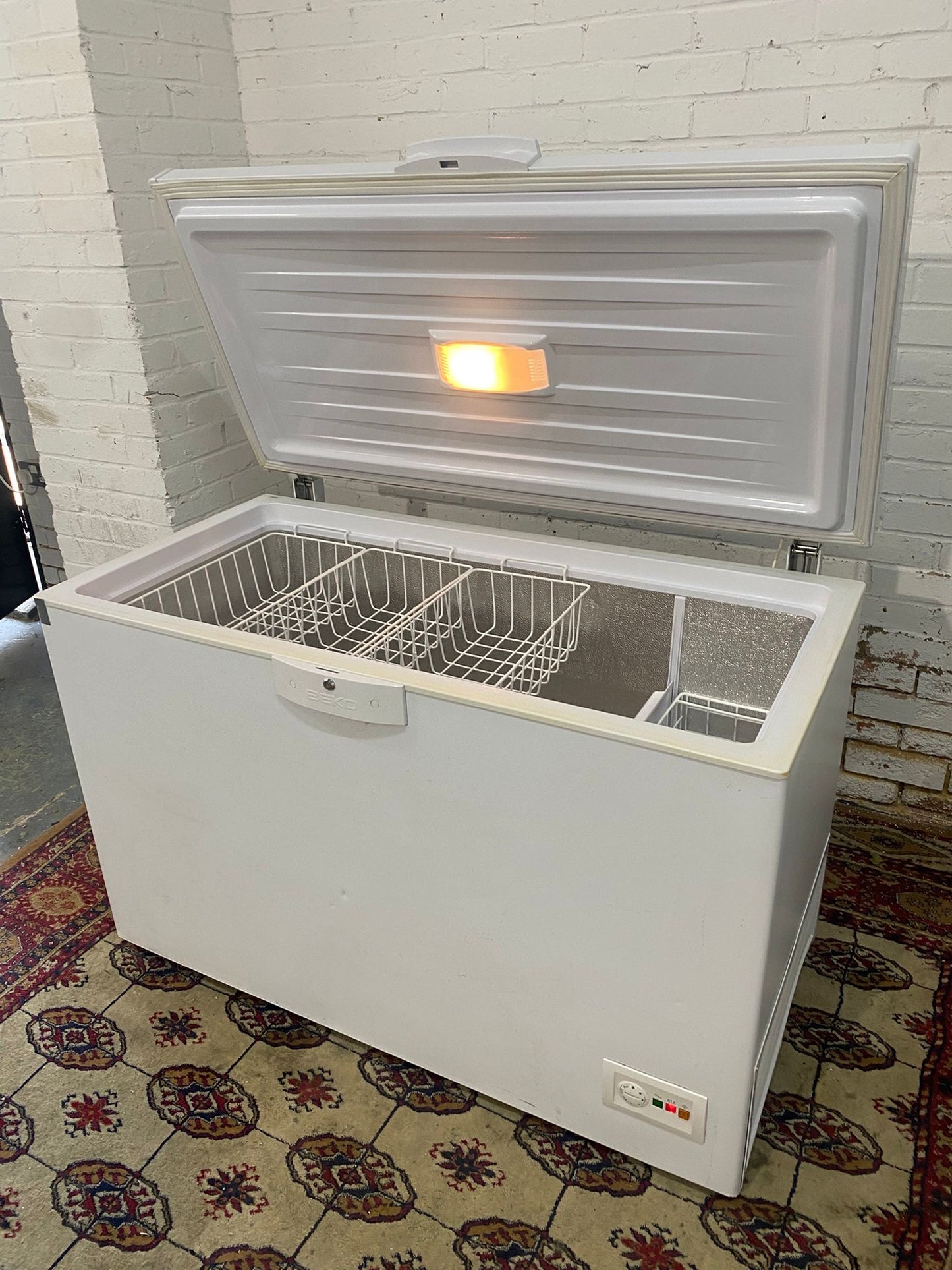 🚚Beautiful Commercial 380L Chest Freezer Frost Free For Sale