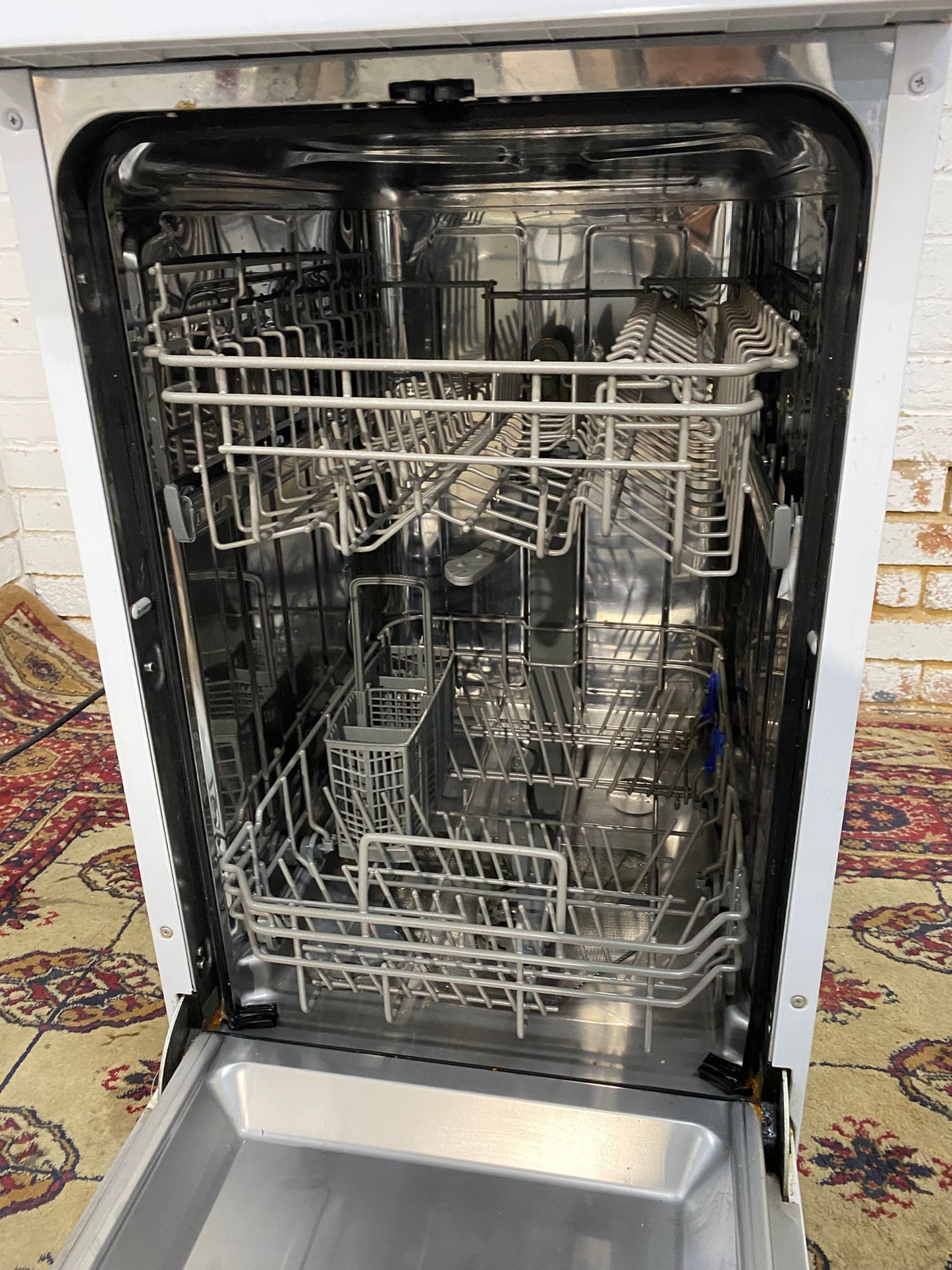 🚚FREE DELIVERY Logik SlimLine Dishwasher For Sale
