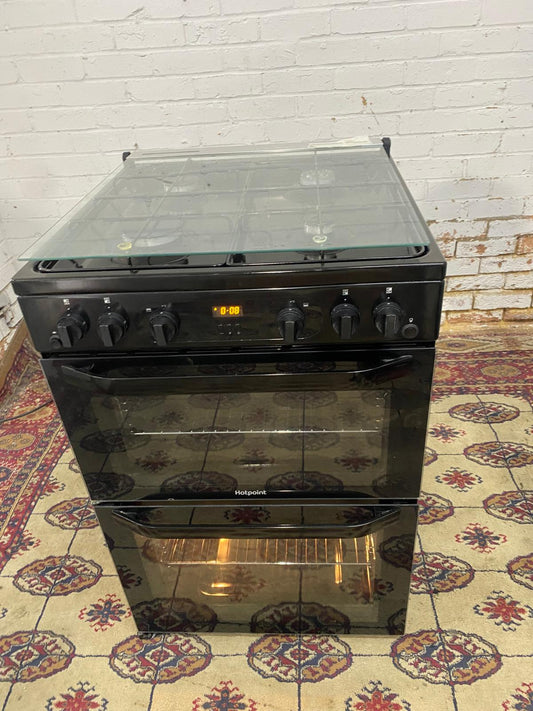 Beautiful Almost Brand New HotPoint Black Gas Cooker With Oven/Grill For Sale