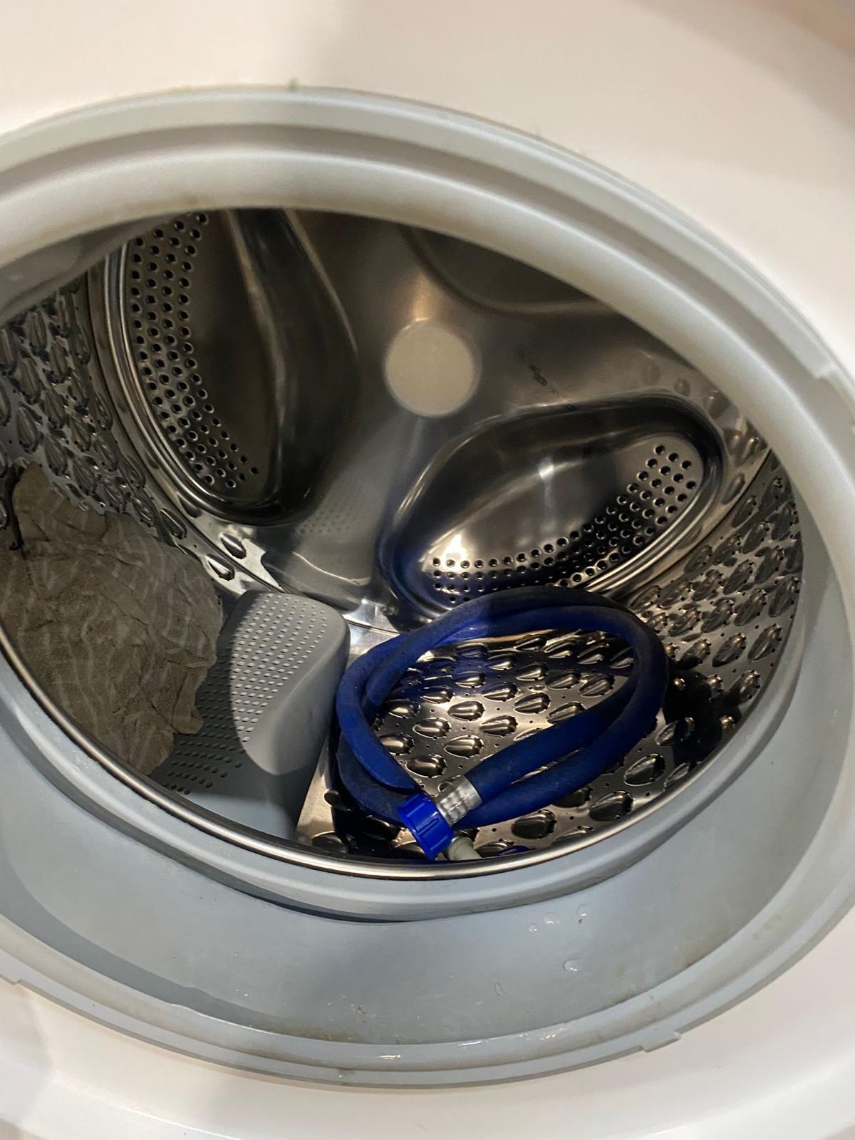 FREE DELIVERY Beautiful Bosch 7+5 KG Washer Dryer For Sale