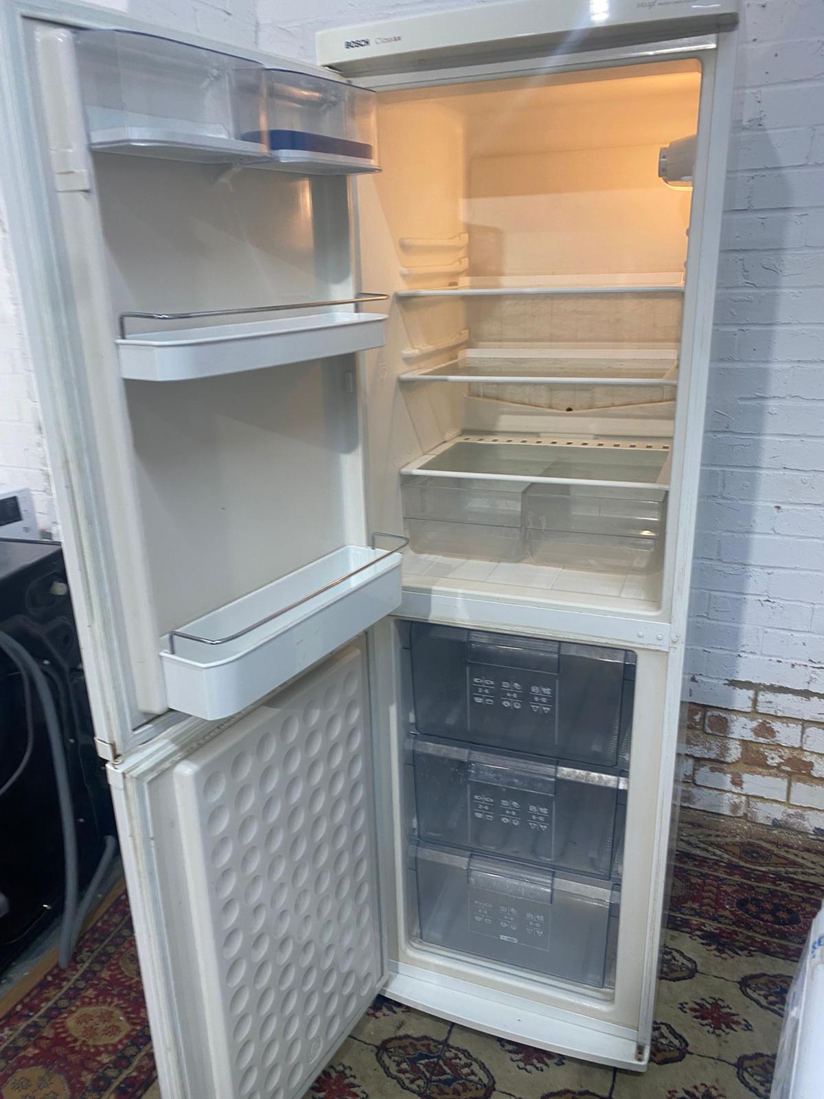 Bosch White Fridge Freezer Frost Free For Sale