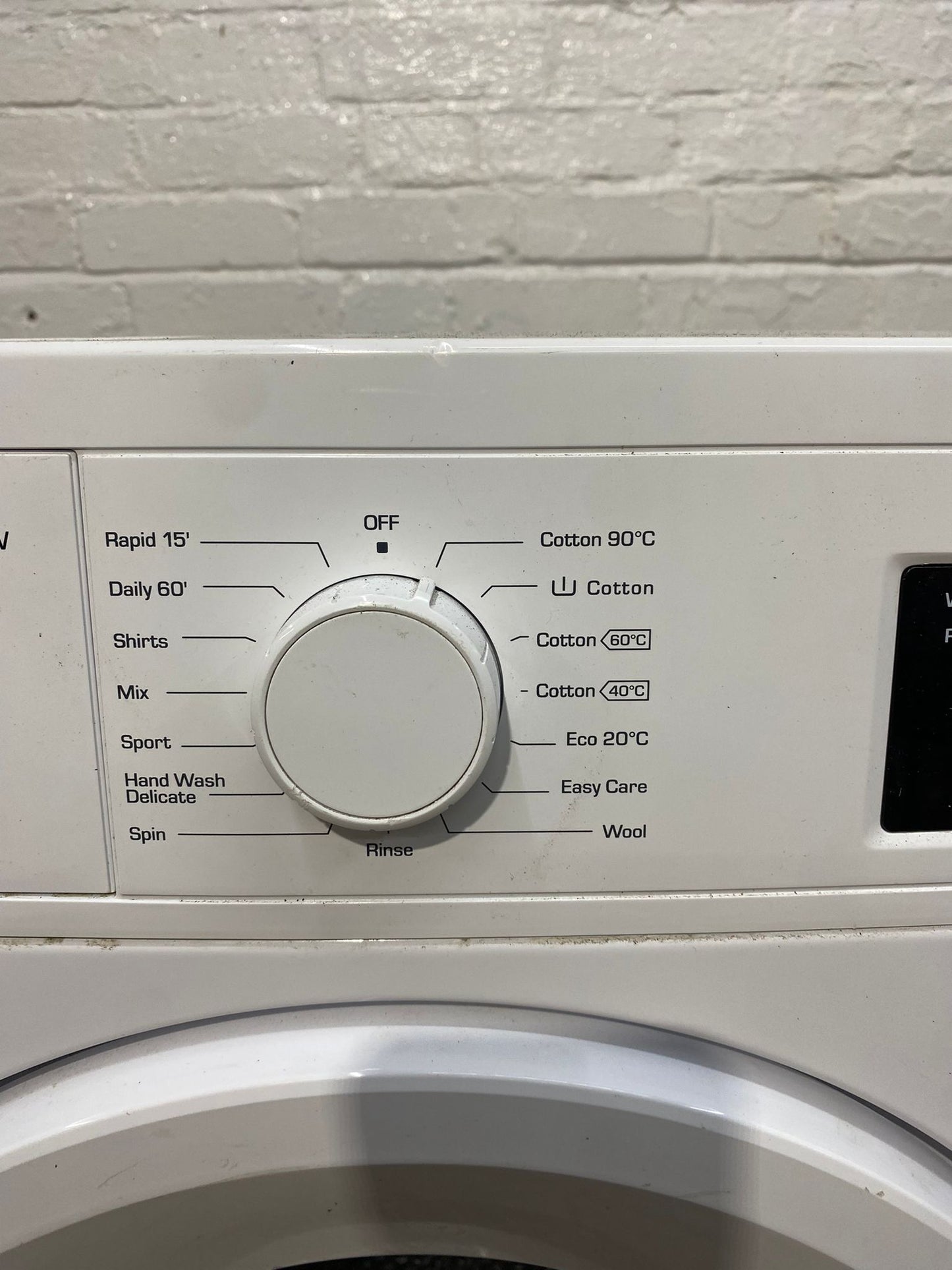 Beautiful Bush 8KG Washing Machine For Sale