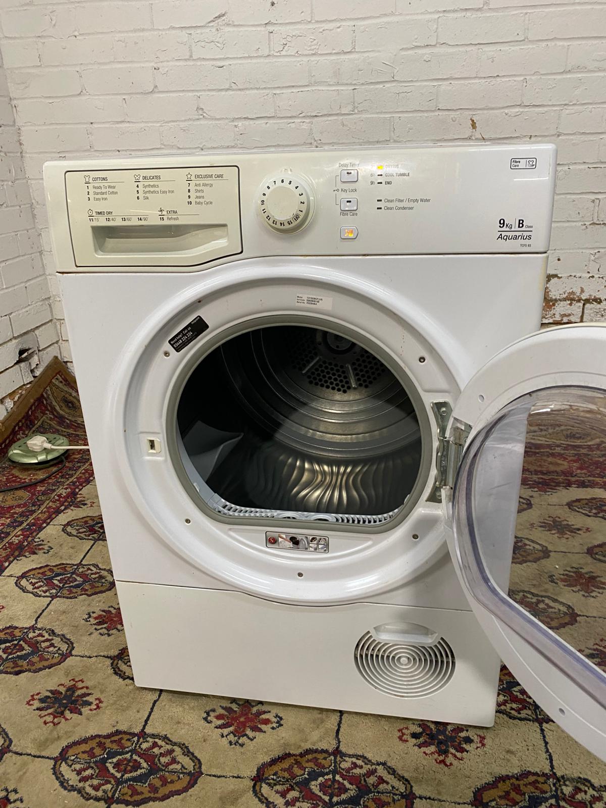 Beautiful HotPoint 9KG Glass Door Condenser Dryer With HeatPump For Sale