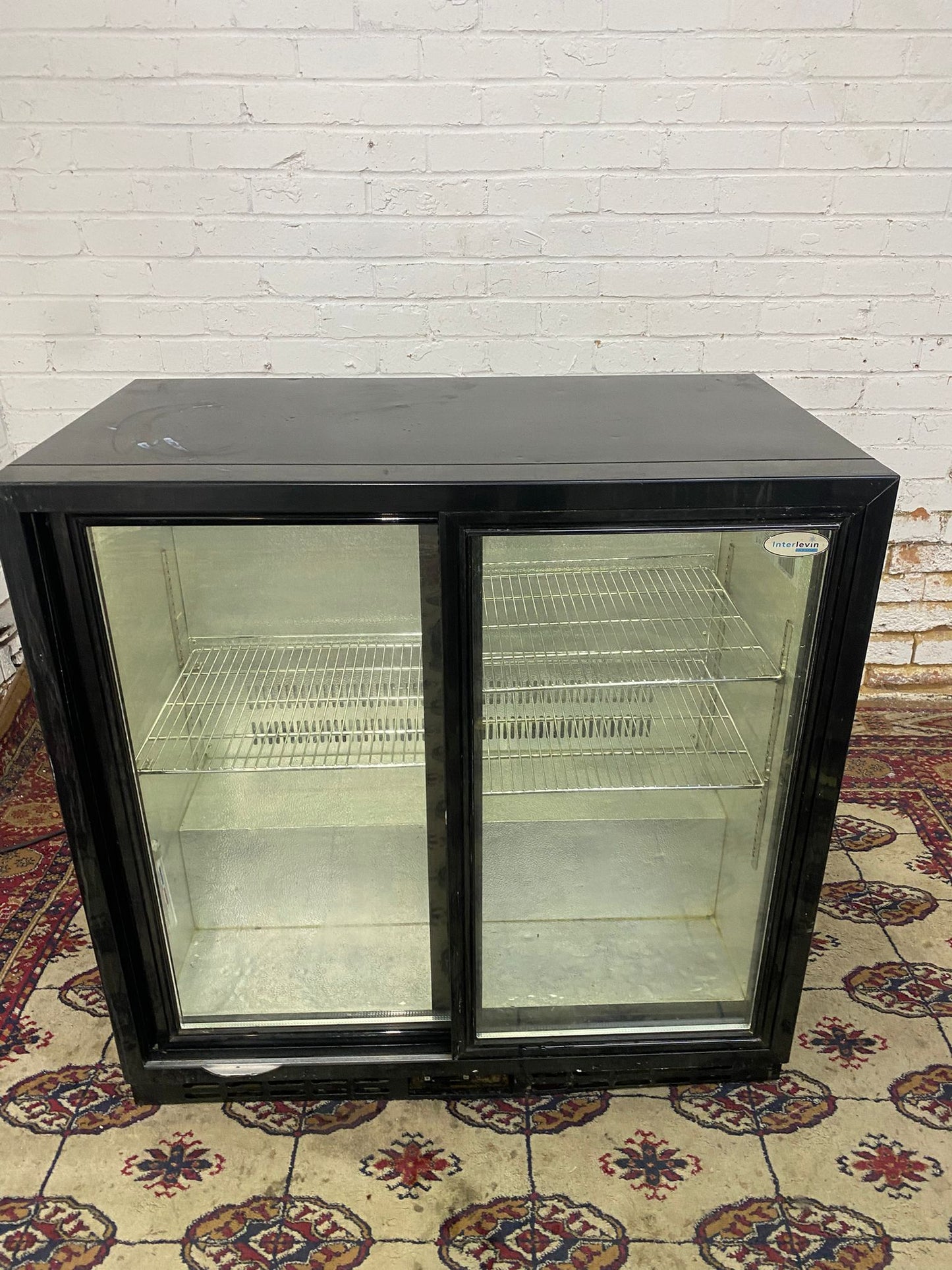 Beautiful Commercial Glass Display Drinks Fridge For Sale