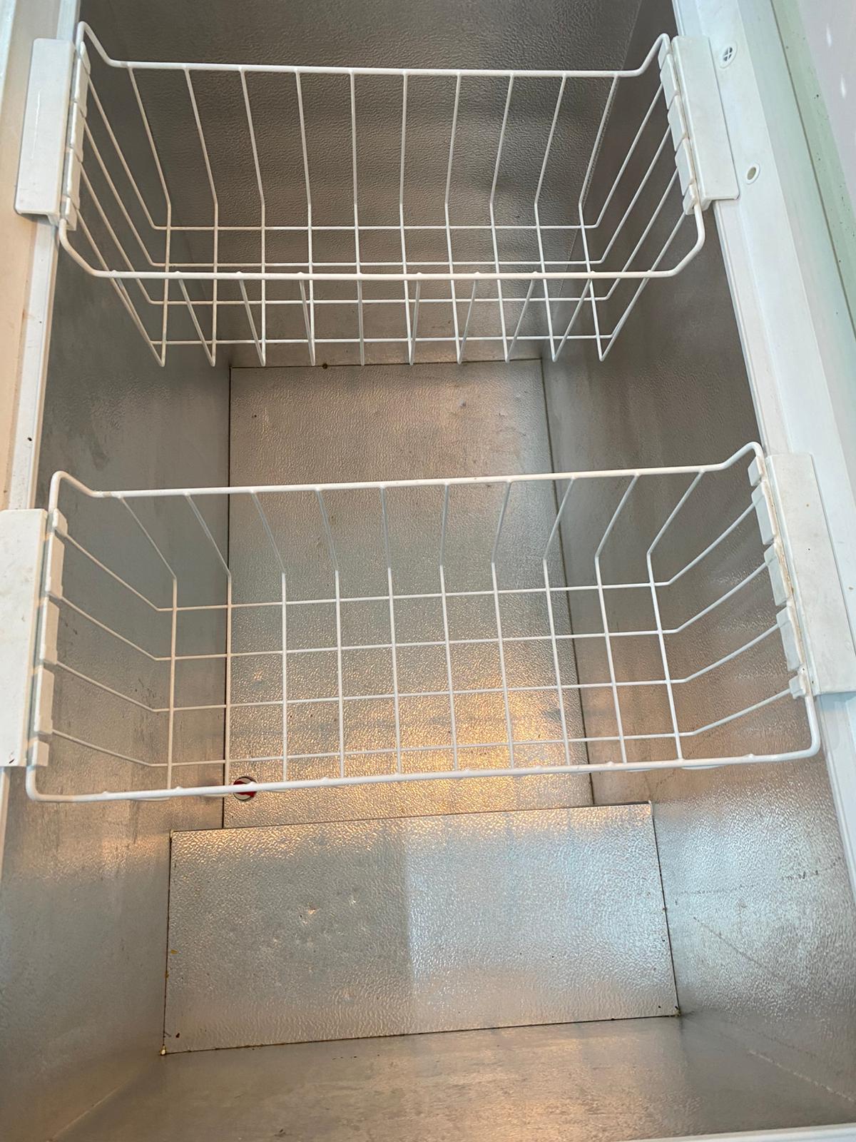 Beautiful Commercial Zanussi Chest Freezer Frost Free Technology For Sale