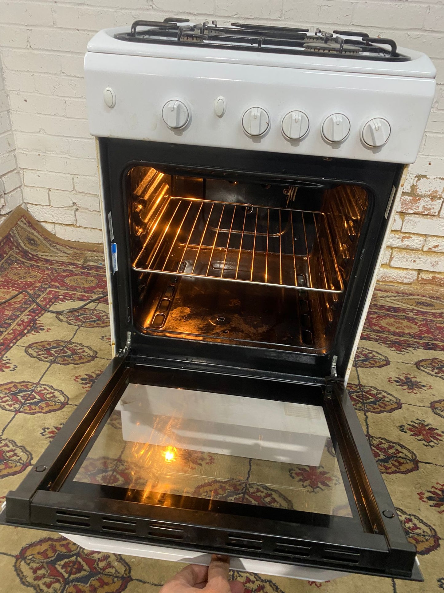 🚚Beautiful 50 CM Indesit Gas Cooker With Large Oven For Sale