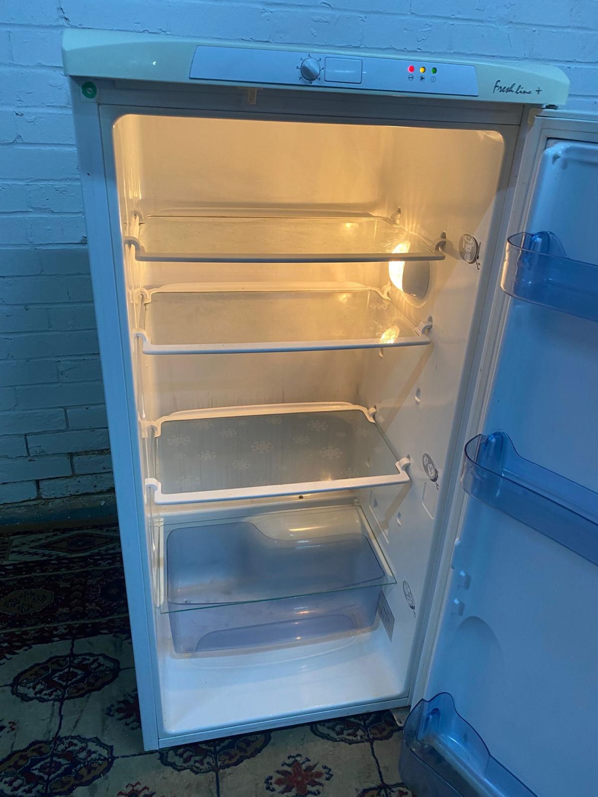 Amica Frost Free Standing Fridge Free Delivery London