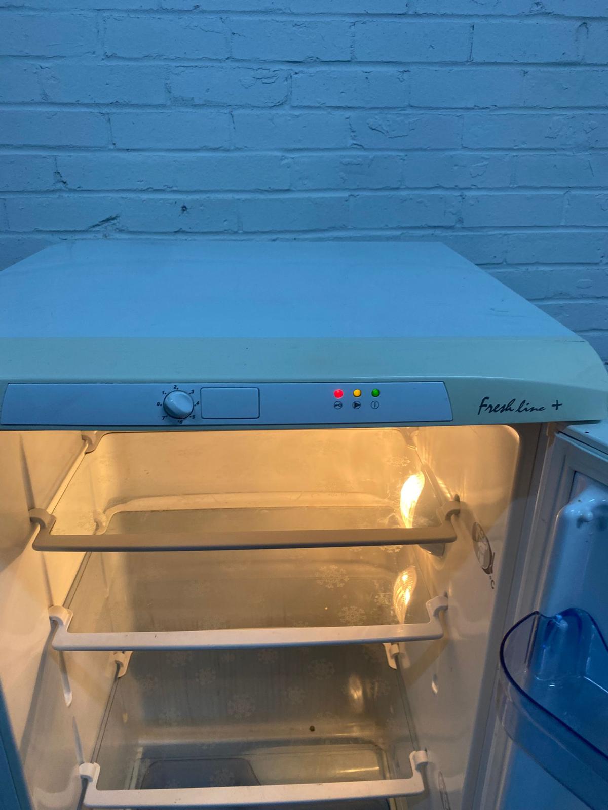 Amica Frost Free Standing Fridge Free Delivery London