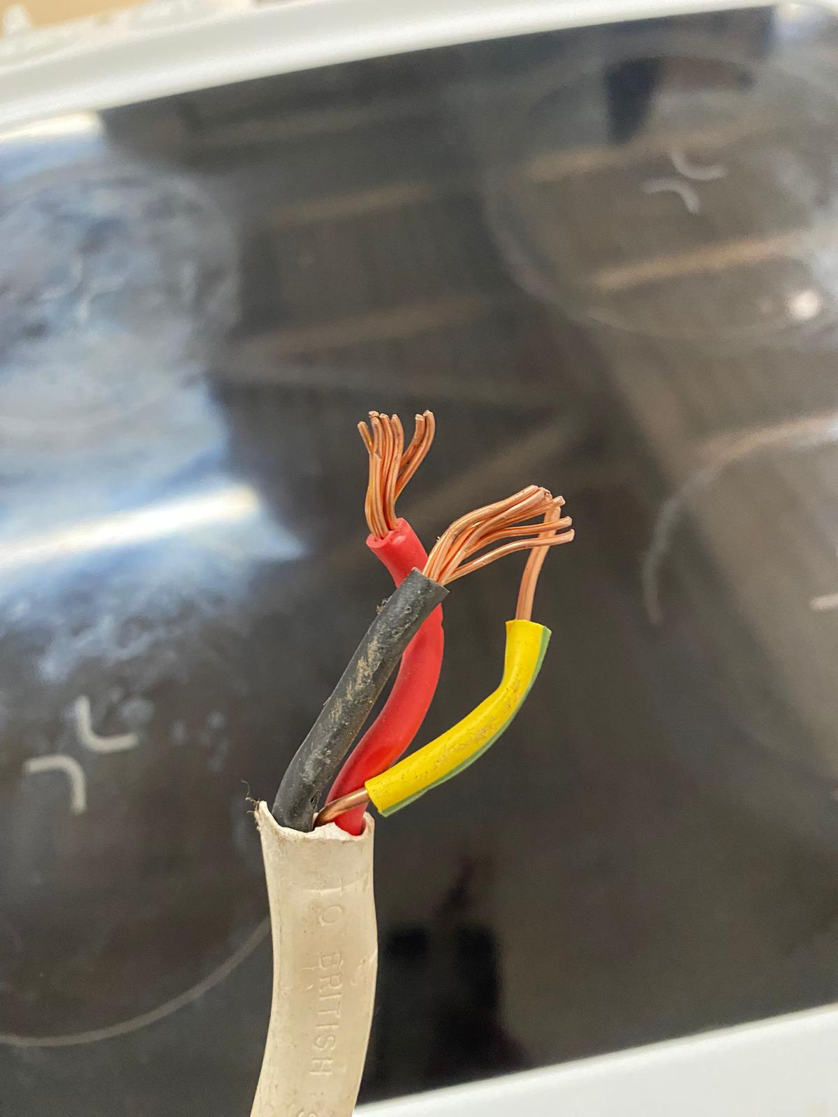 🚚Zanussi 60CM Electric Ceramic Cooker With Oven/Grill For Sale