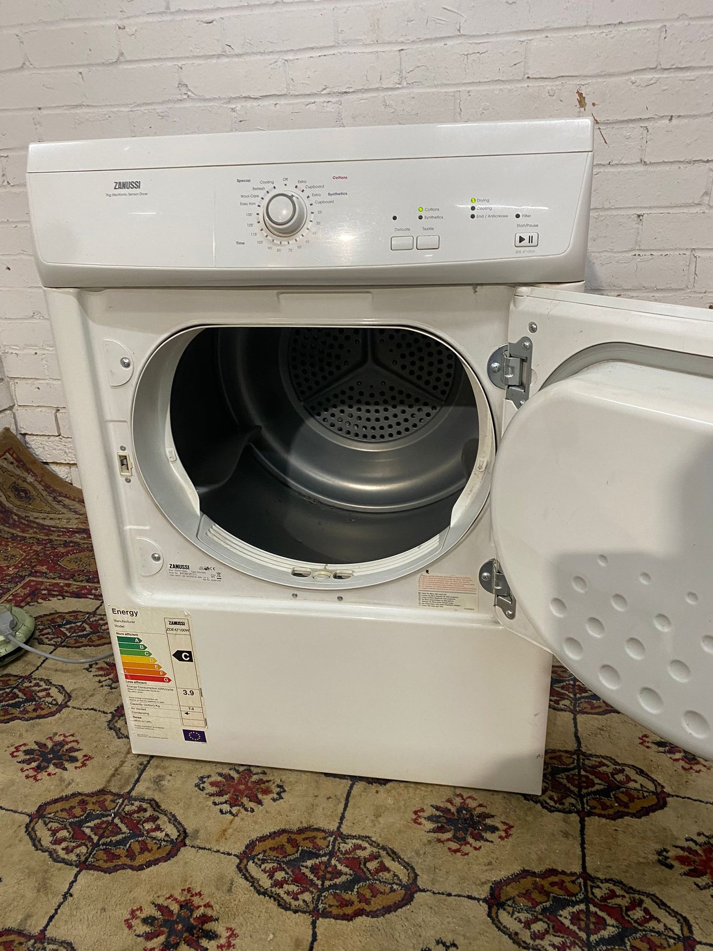 🚐Beautiful Zanussi 8KG Vented Dryer For Sale