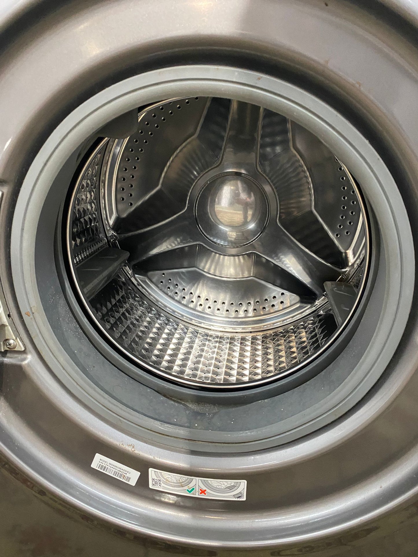 🚚Beautiful Samsung Silver Grey 8/6KG Washer Dryer Combo EcoBubble Technology For Sale