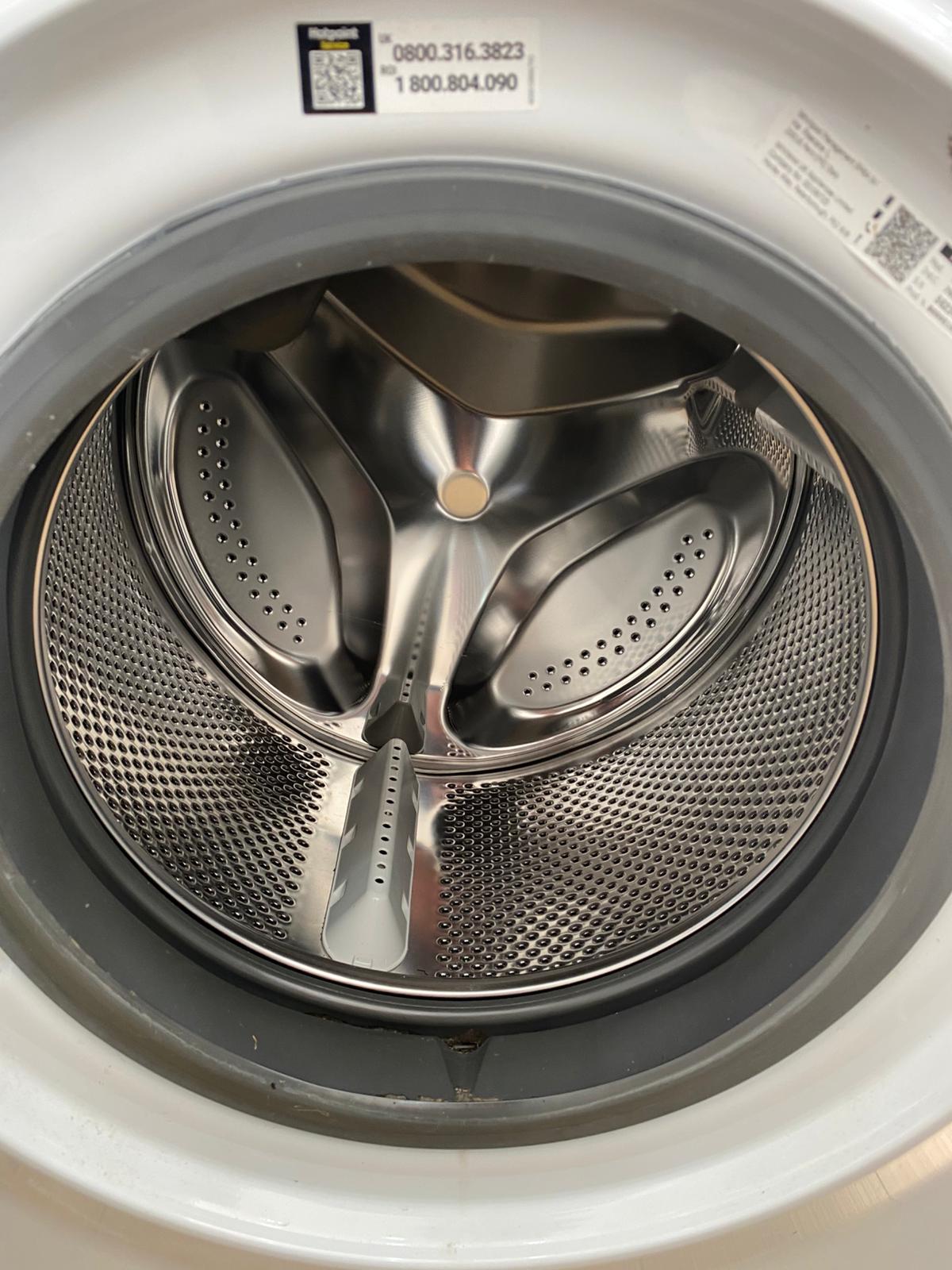 🚚Beautiful HotPoint 8KG Washing Machine For Sale