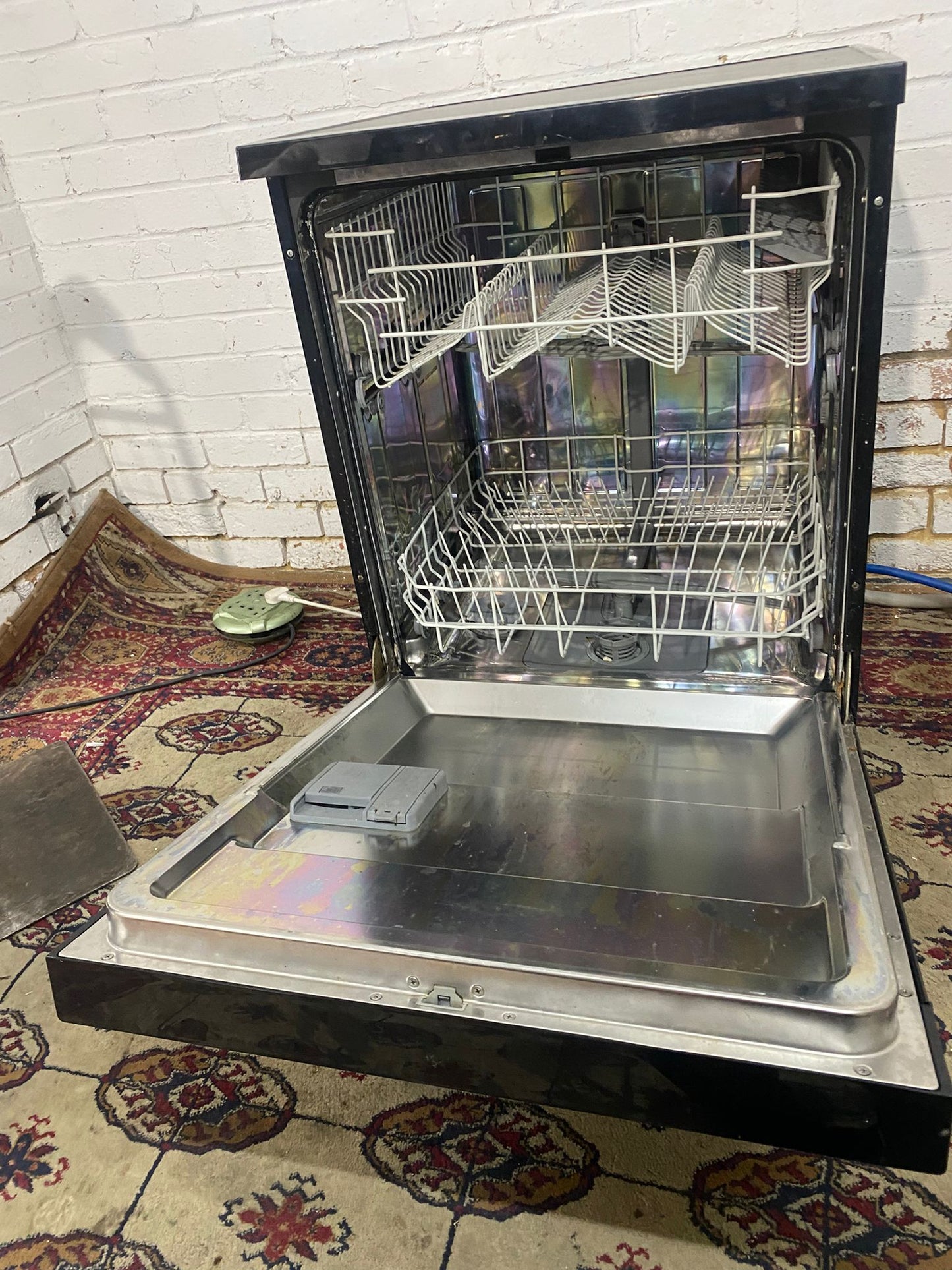 🚚FREE DELIVERY Beautiful Black Bush Dish Washer For Sale