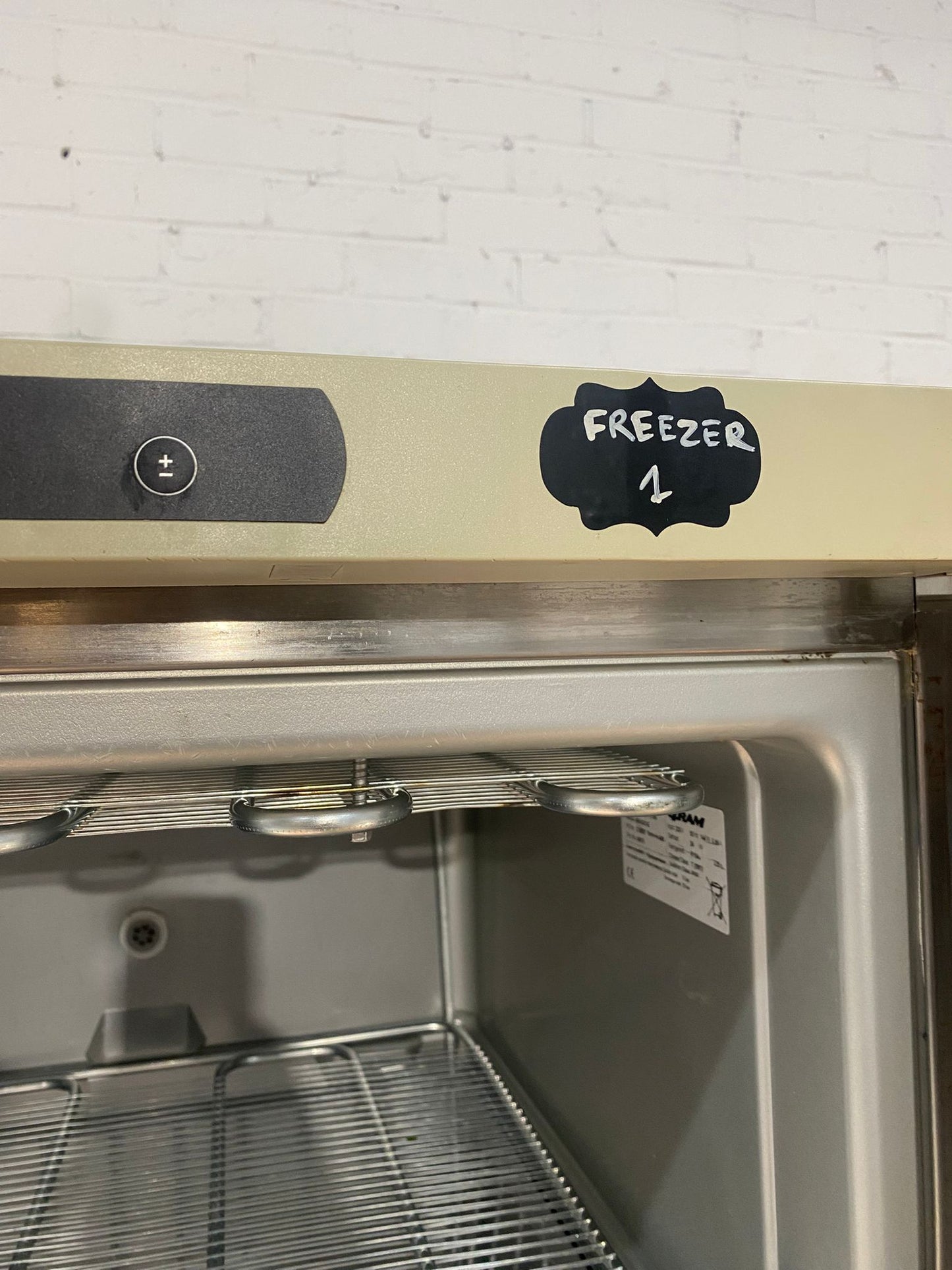 FREE DELIVERY Top Brand Gram Commercial Standing Freezer Stainless Steel For Sale