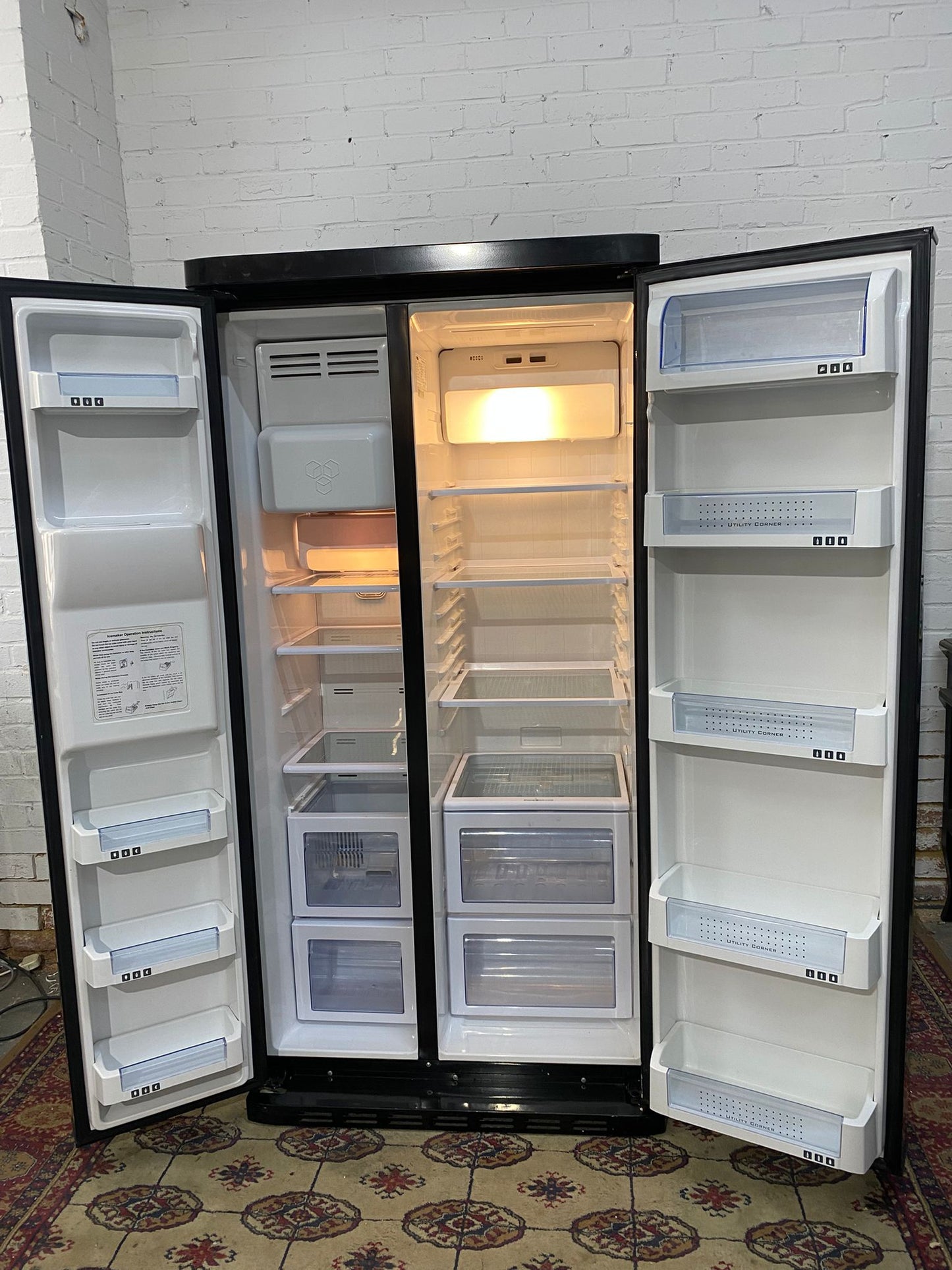 🚚Beautiful RangeMaster Black Plumb In American Ice maker Fridge Freezer For Sale