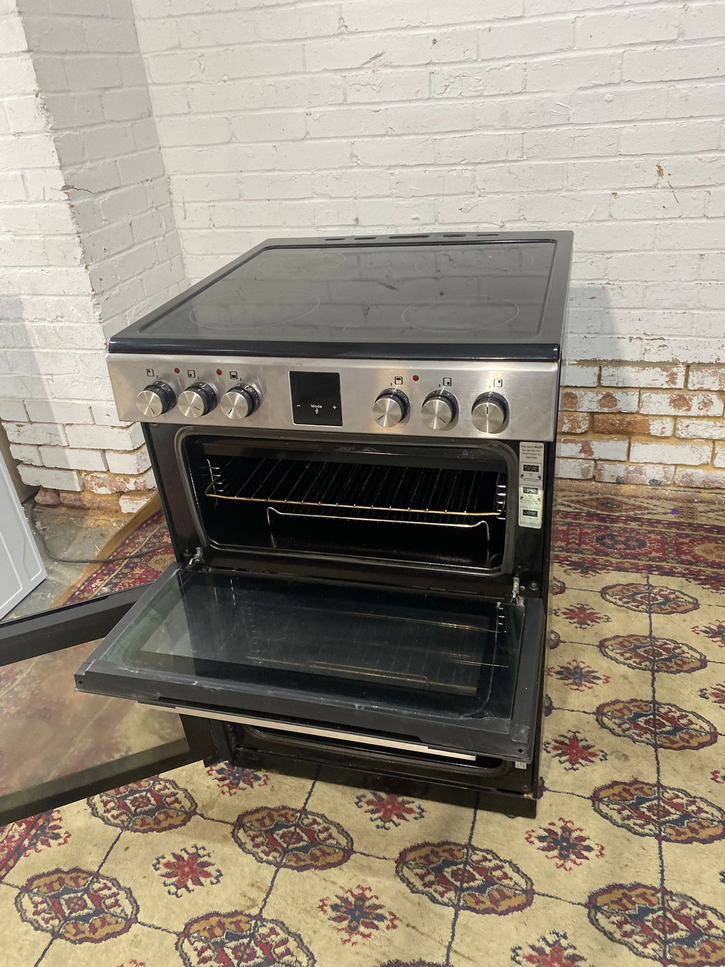 🚐🚐Beautiful Kenwood Stainless Steel 60CM Ceramic Electric Cooker With Oven/Grill For Sale