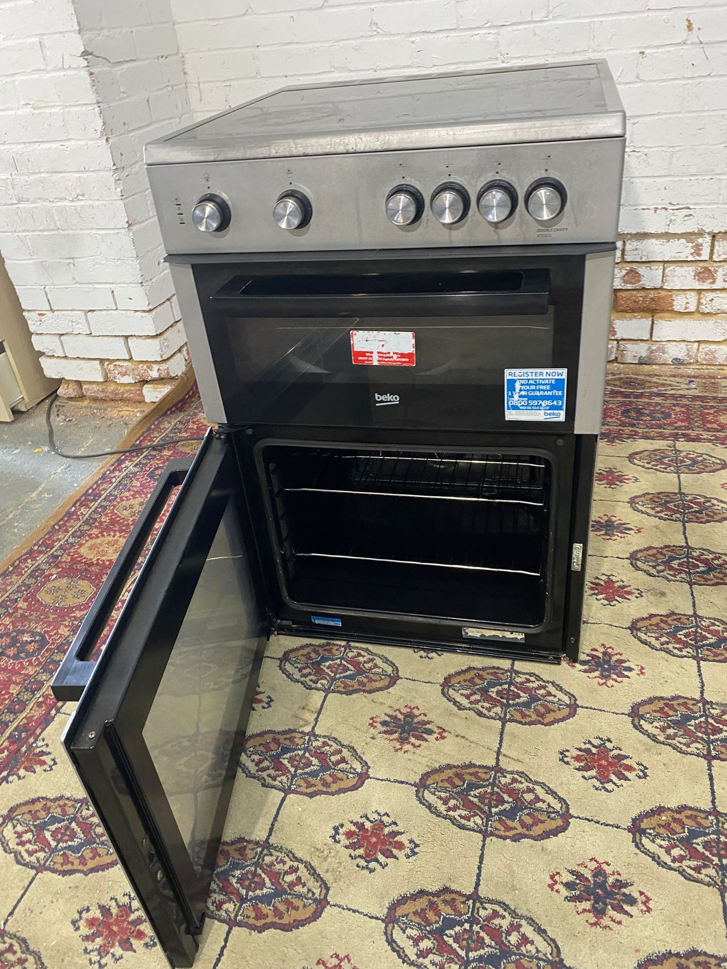 🚐🚐Beautiful Beko Grey 60CM Electric Ceramic Cooker With Oven/Grill For Sale