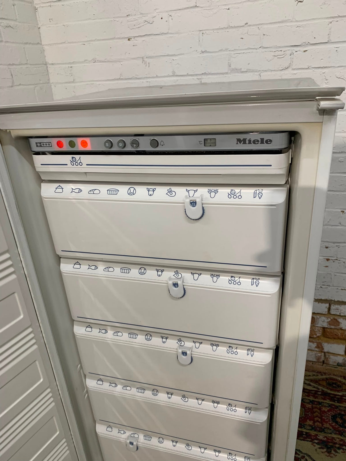 TopBrand Miele 8Drawers Standing Freezer For Sale
