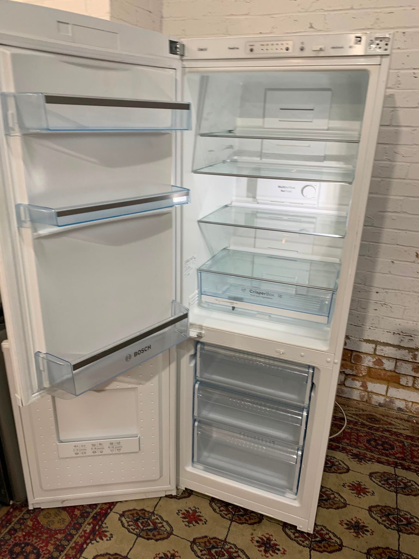 Bosch 170CM Tall Fridge Freezer For Sale Works