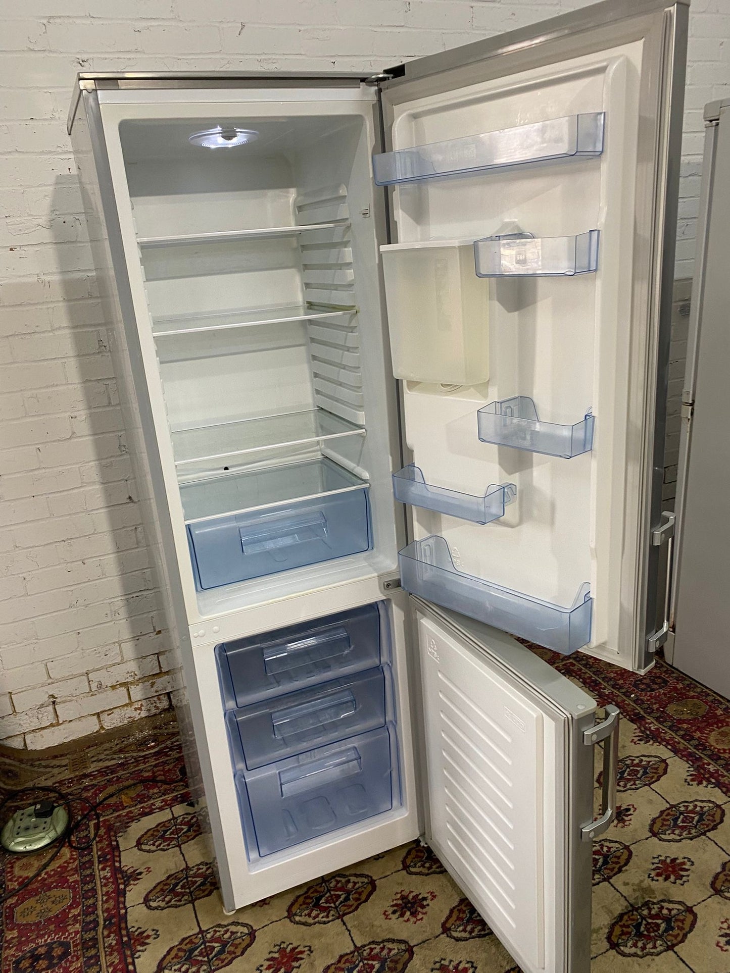 FridgeMaster Grey Water Dispenser Fridge Freezer For Sale