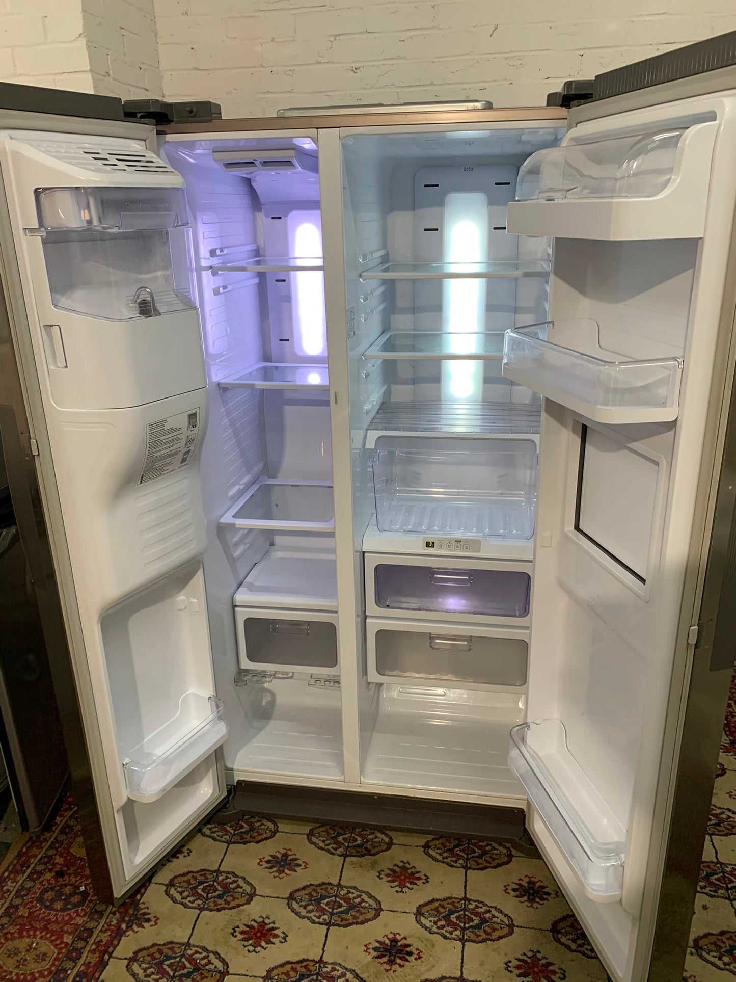 Grey Silver Plumb In 3Door American Fridge Freezer For Sale
