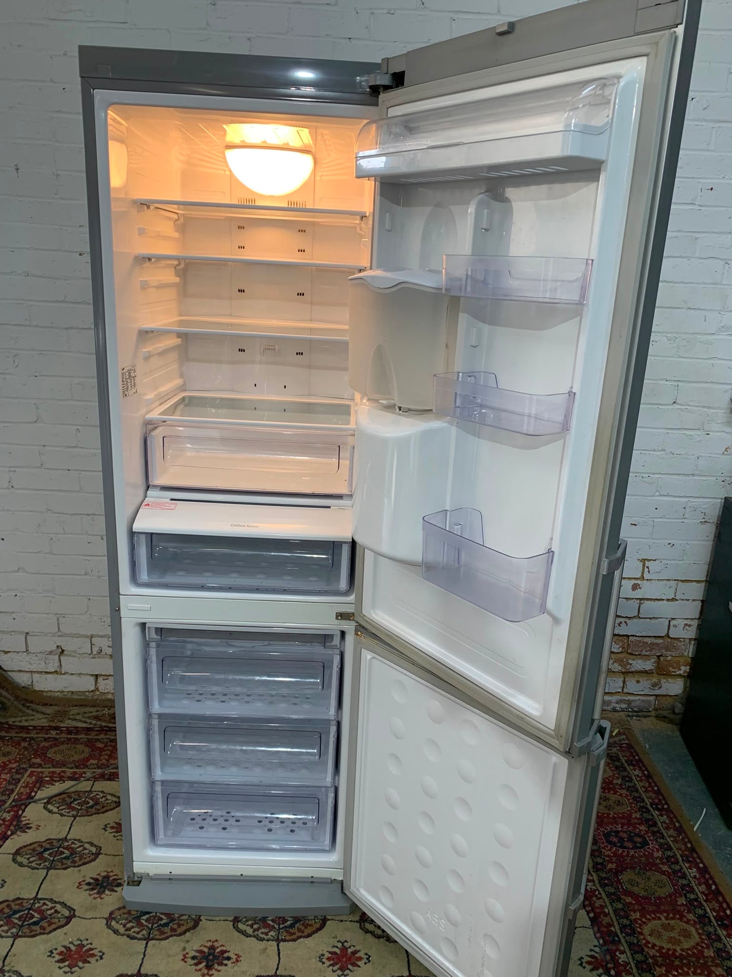 192CM Tall Samsung Grey Fridge Freezer For Sale