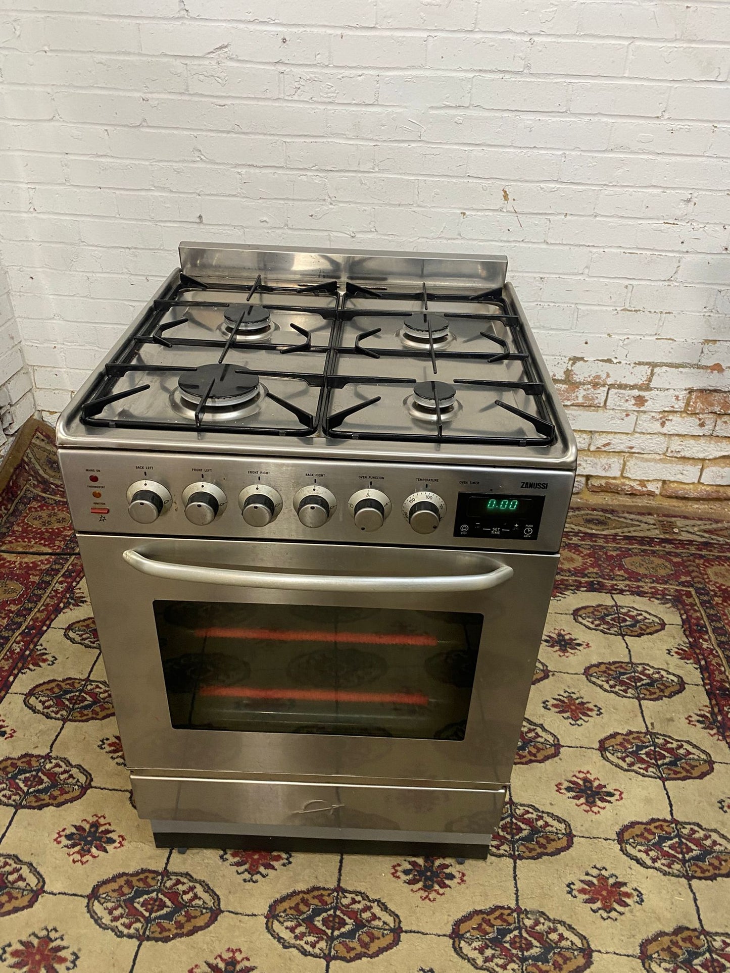 Zanussi 60CM Stainless Steel Gas Cooker With Large Oven For Sale