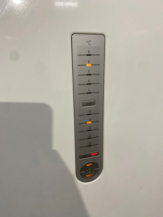 185CM Tall Siemens Fridge Freezer For Sale