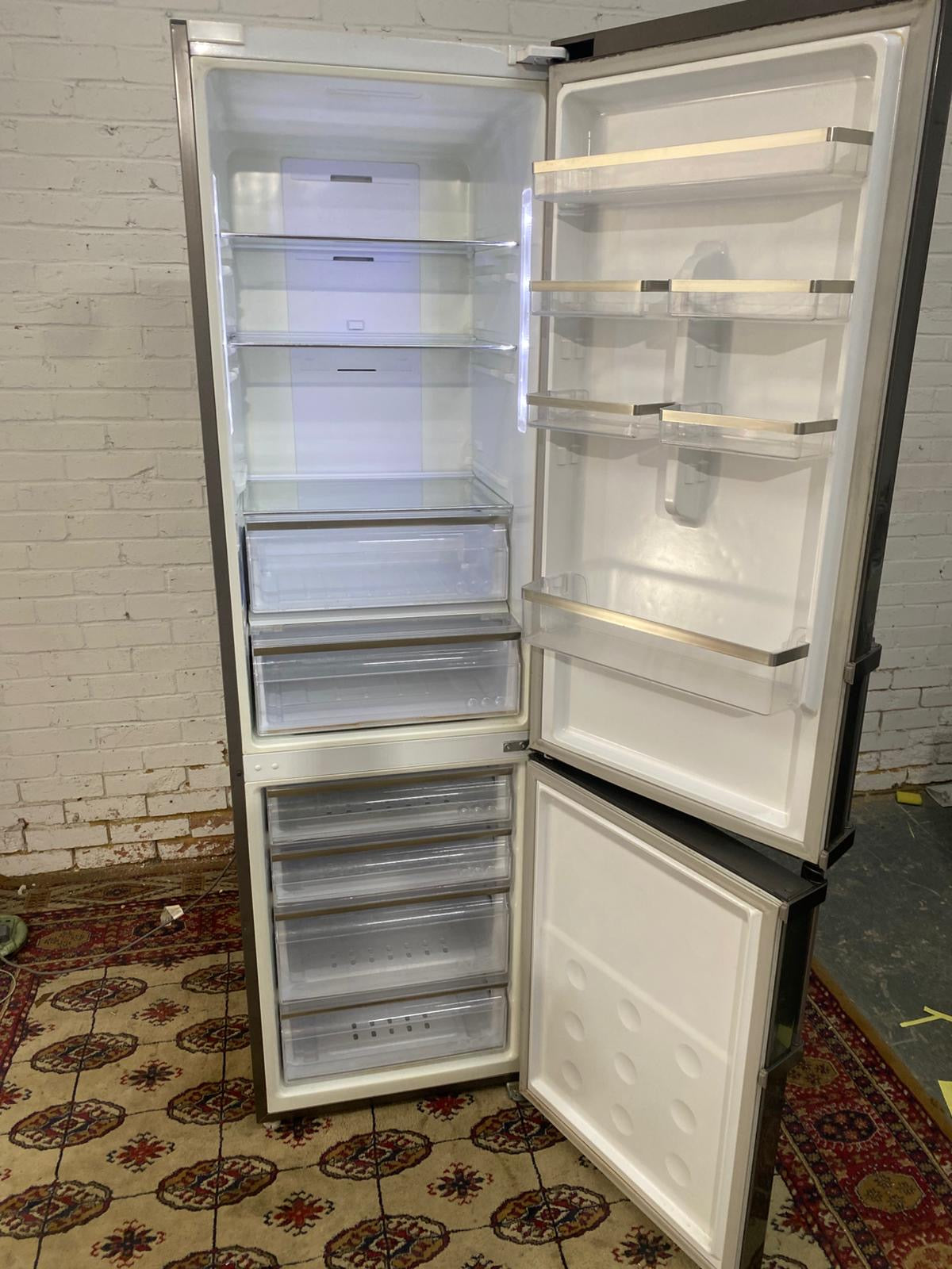 Samsung 2M Tall Digital Inverter Stainless Steel Fridge Freezer For Sale