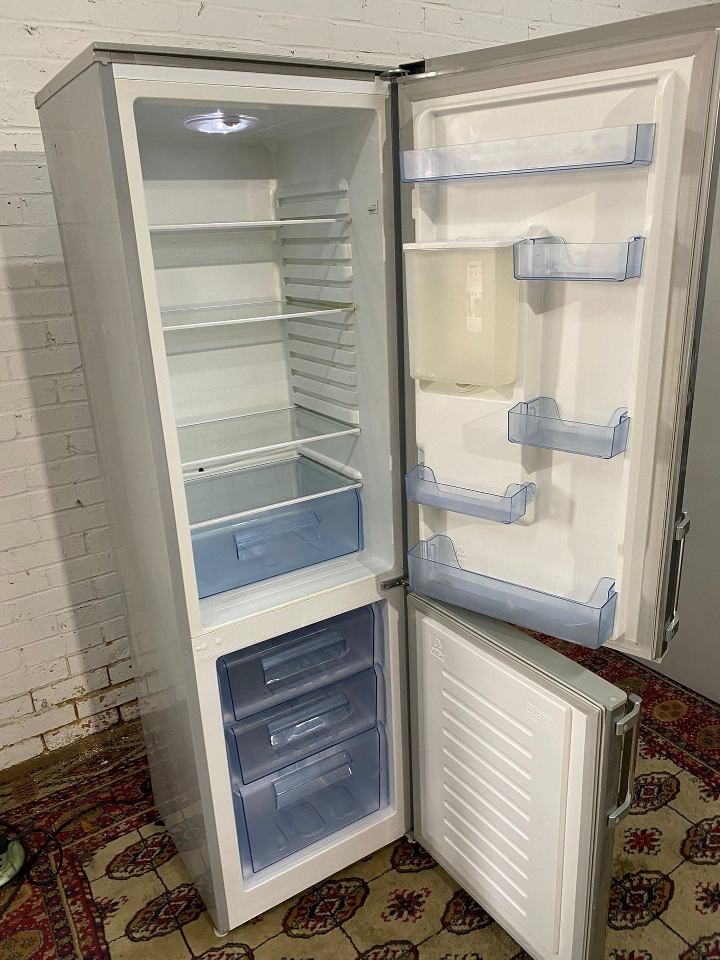 FridgeMaster Grey Water Dispenser Fridge Freezer For Sale