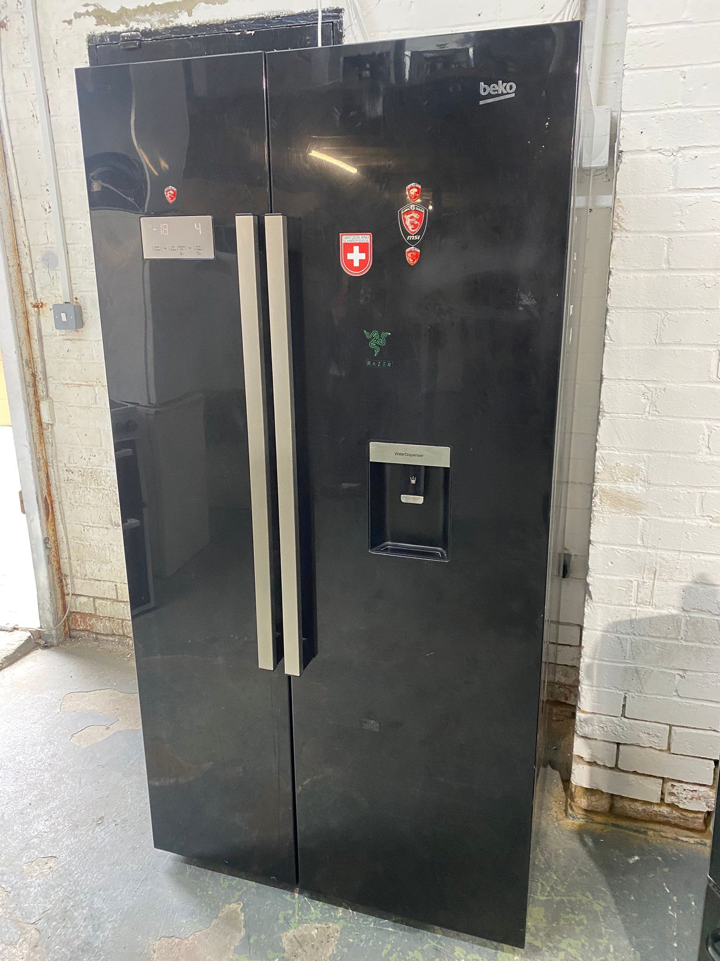 Beko Black American Fridge Freezer With Water Dispenser For Sale