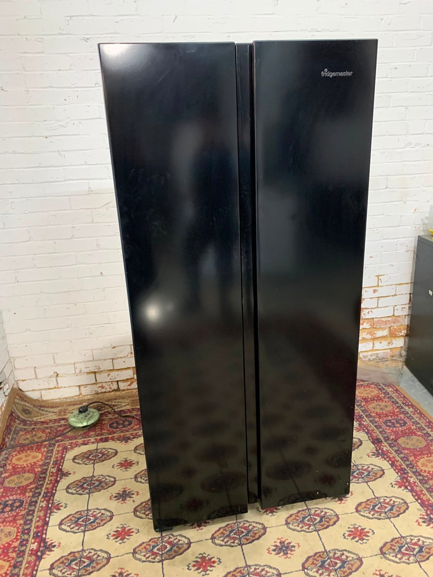 FridgeMaster Black 83CM Non Plumb American Fridge Freezer For Sale