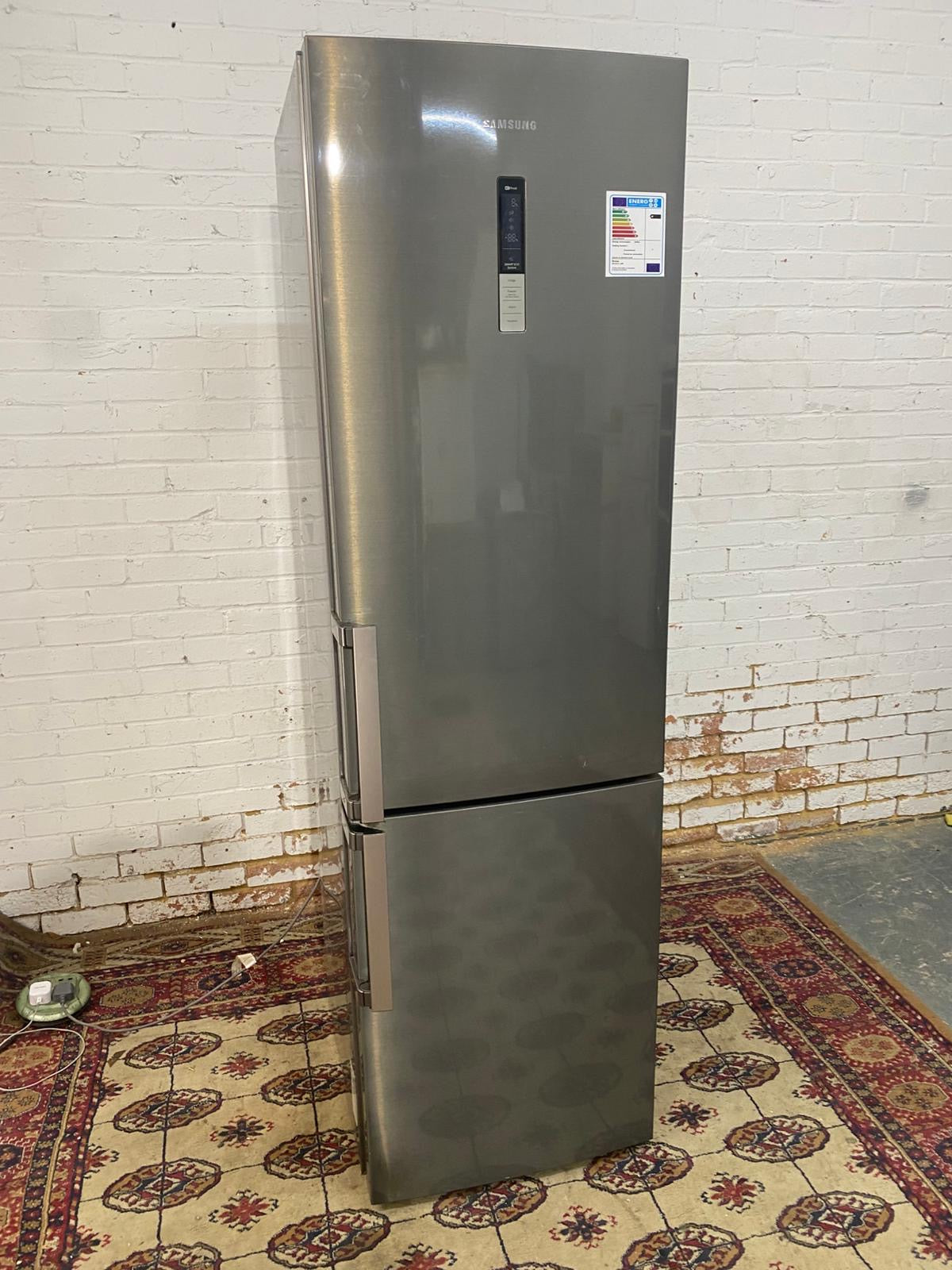 Samsung 2M Tall Digital Inverter Stainless Steel Fridge Freezer For Sale