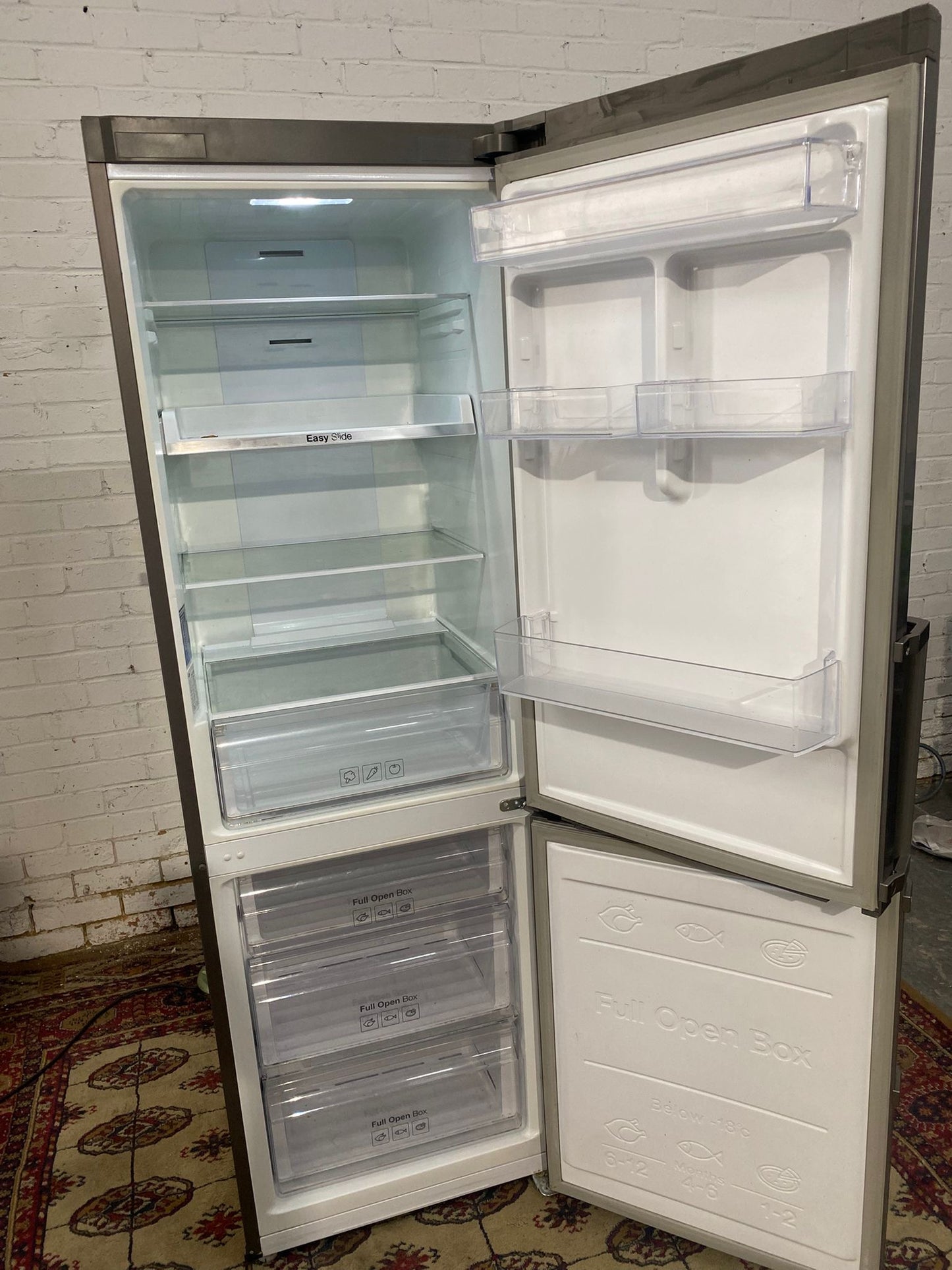 Samsung Digital Inverter Fridge Freezer For Sale