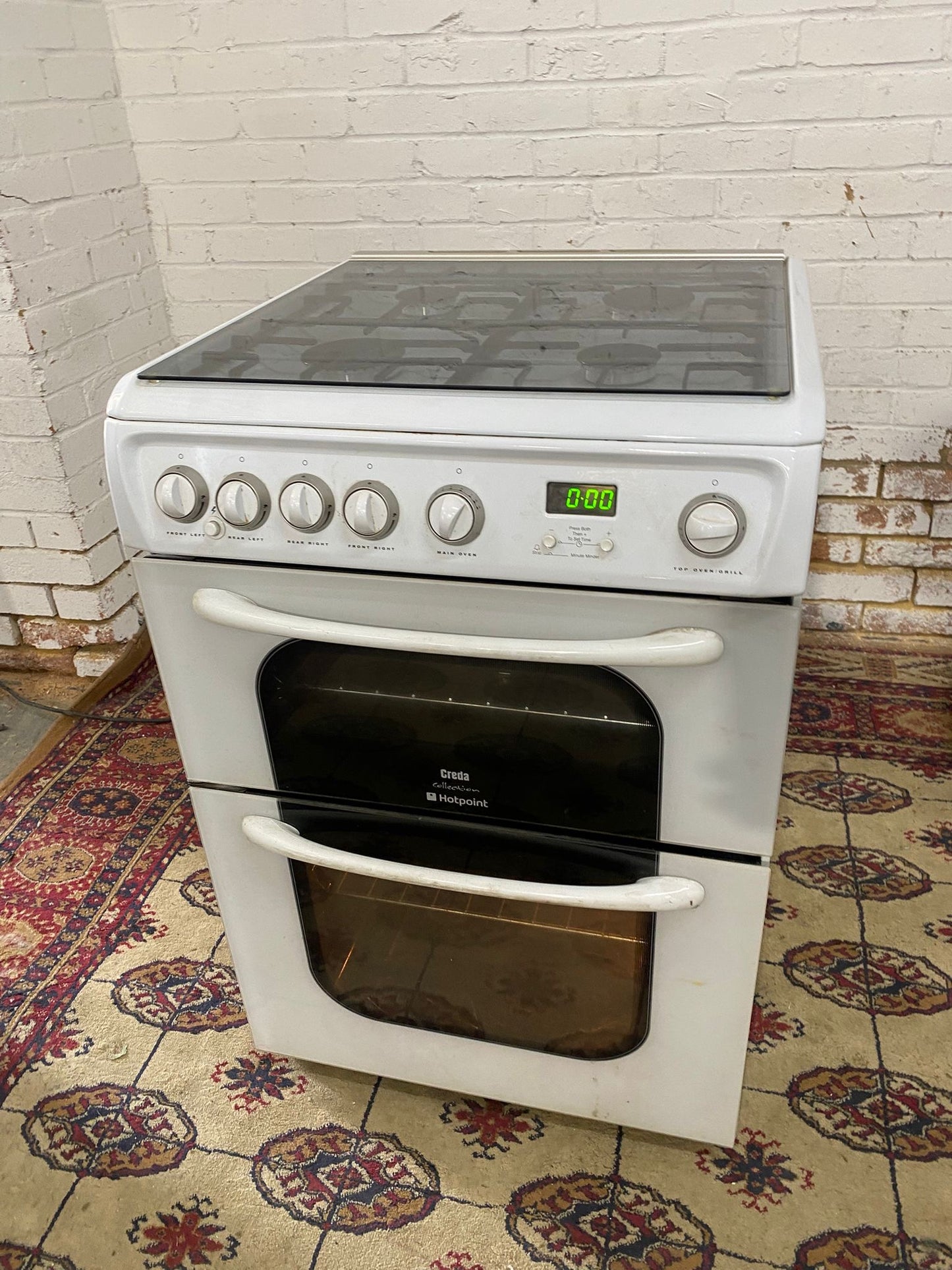 HotPoint 60 CM Gas Cooker With Oven/Grill For Sale