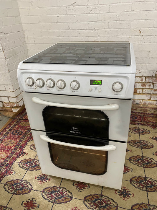 HotPoint 60 CM Gas Cooker With Oven/Grill For Sale