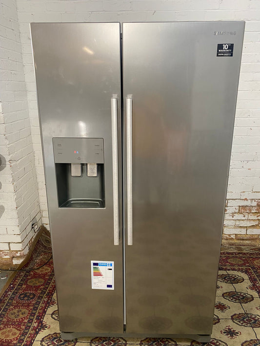 Top Brand Samsung Plumb In Ice-maker + Water Dispenser American Fridge Freezer