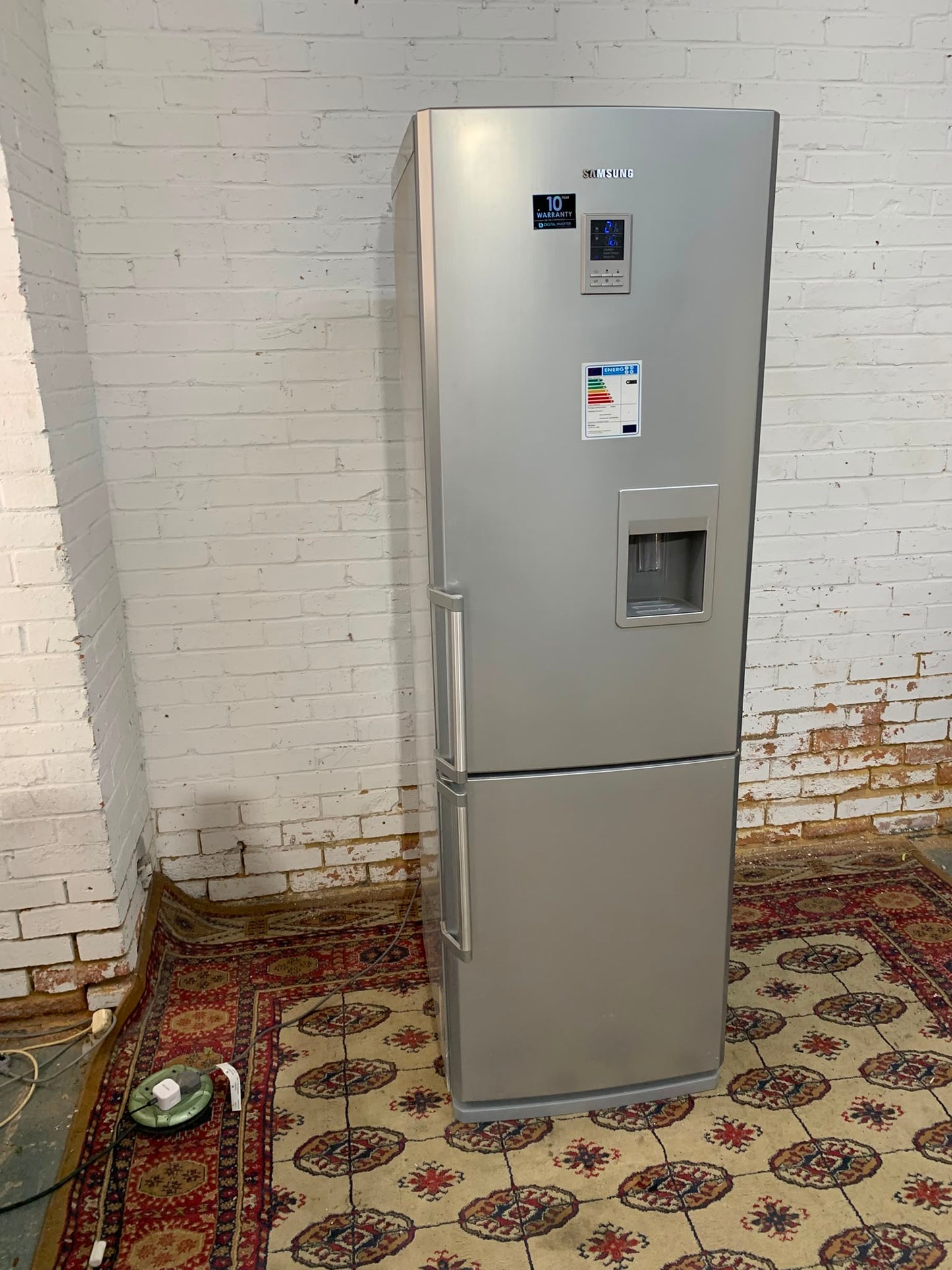 192CM Tall Samsung Grey Fridge Freezer For Sale