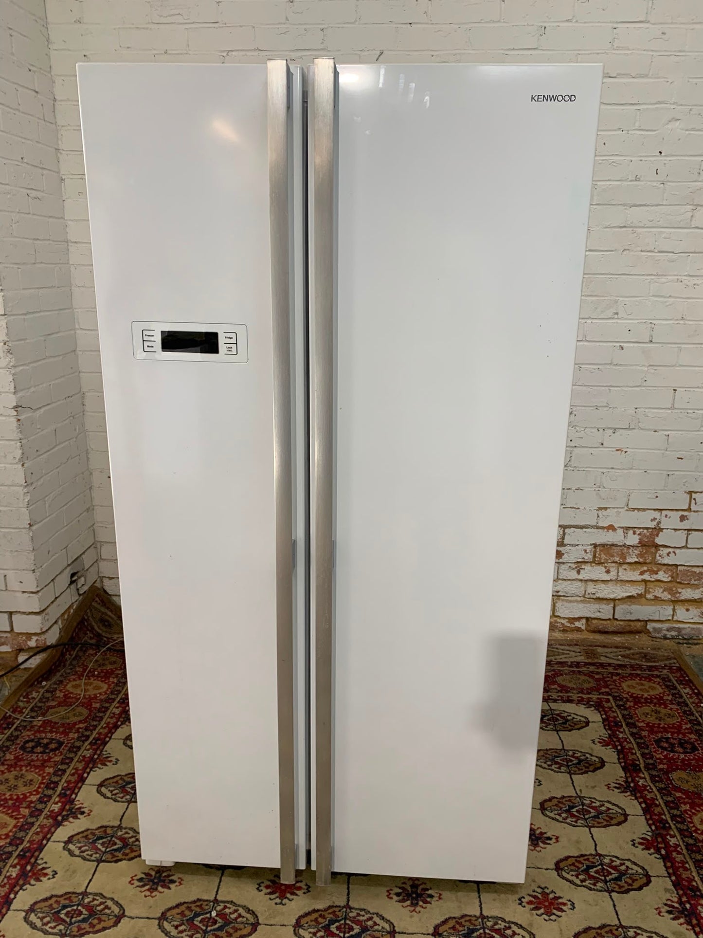 Kenwood Non Plumb White American Fridge Freezer For Sale