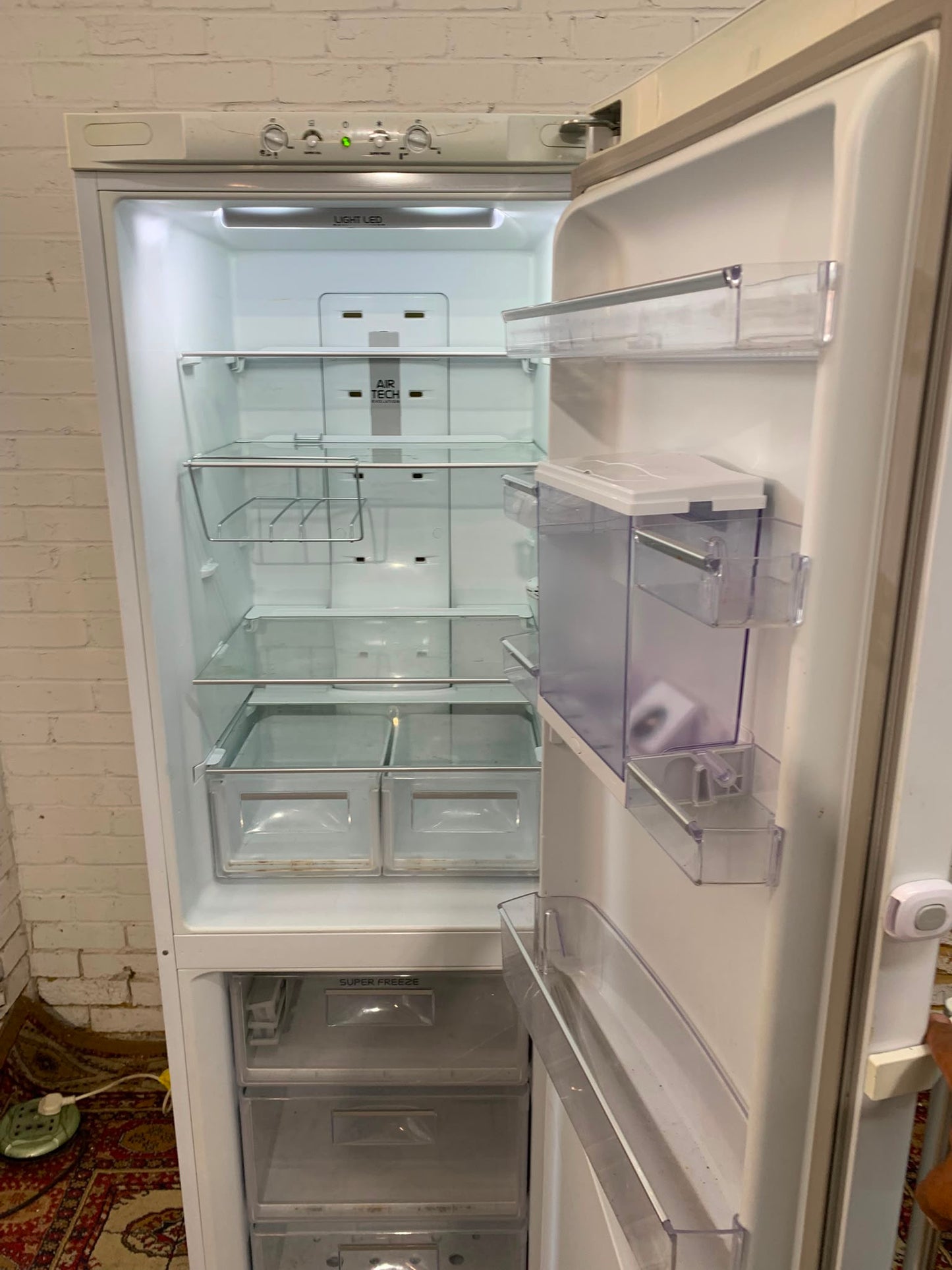 Tall HotPoint White Fridge Freezer With Water Dispenser For Sale