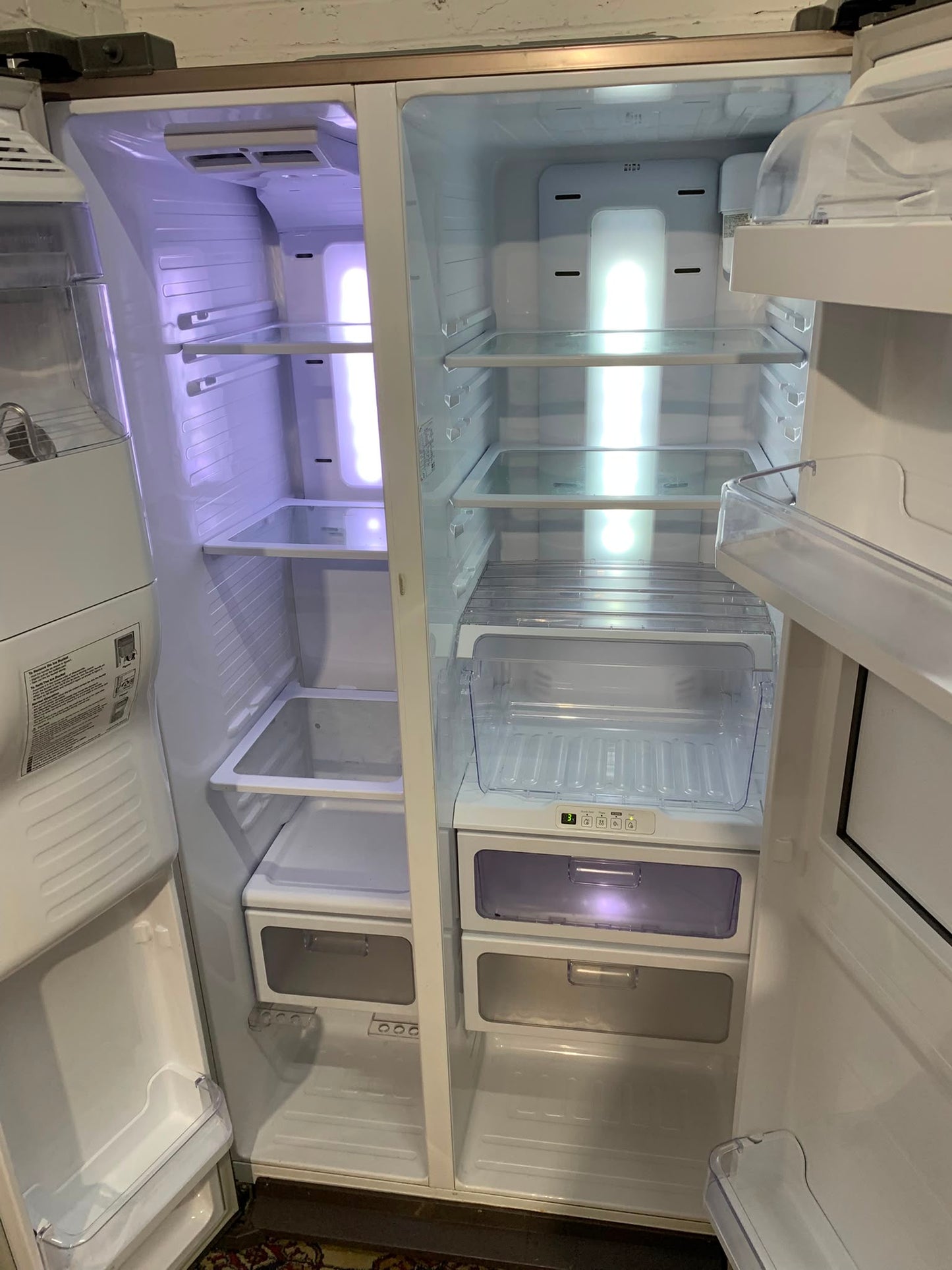 Grey Silver Plumb In 3Door American Fridge Freezer For Sale