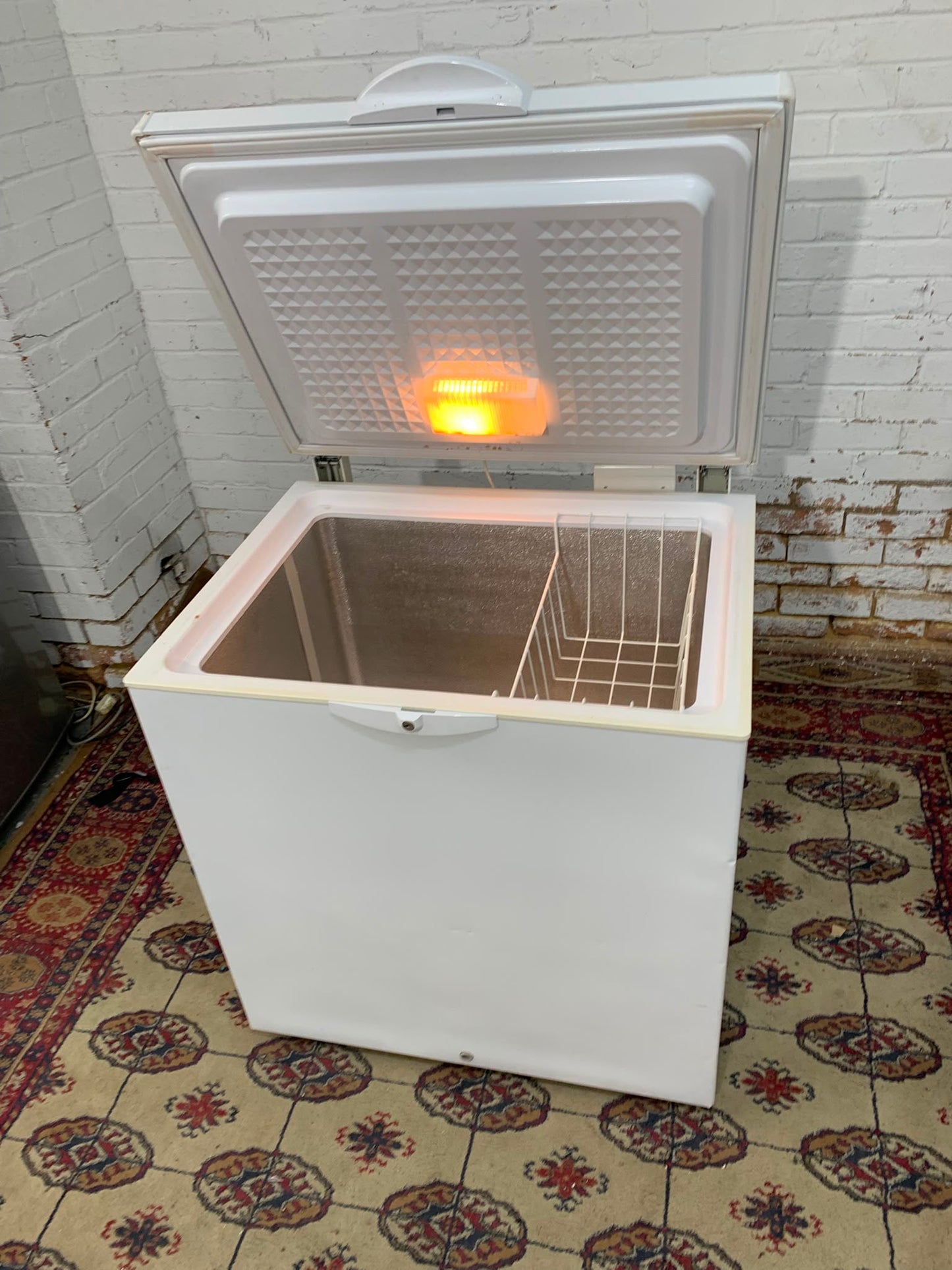 Indesit 200L Chest Freezer For Sale
