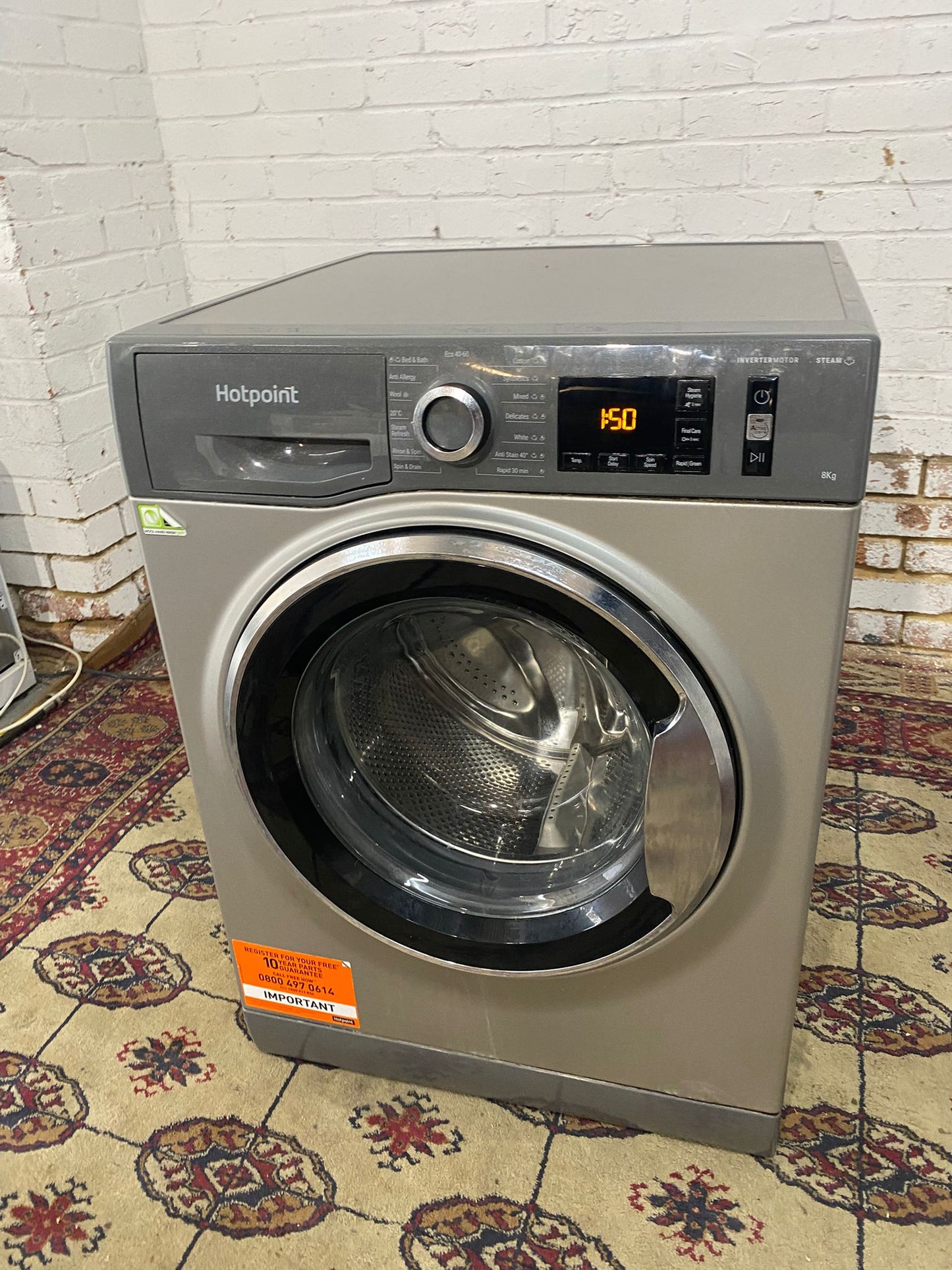 Beautiful HotPoint 8KG Washing Machine With Silver Door For Sale
